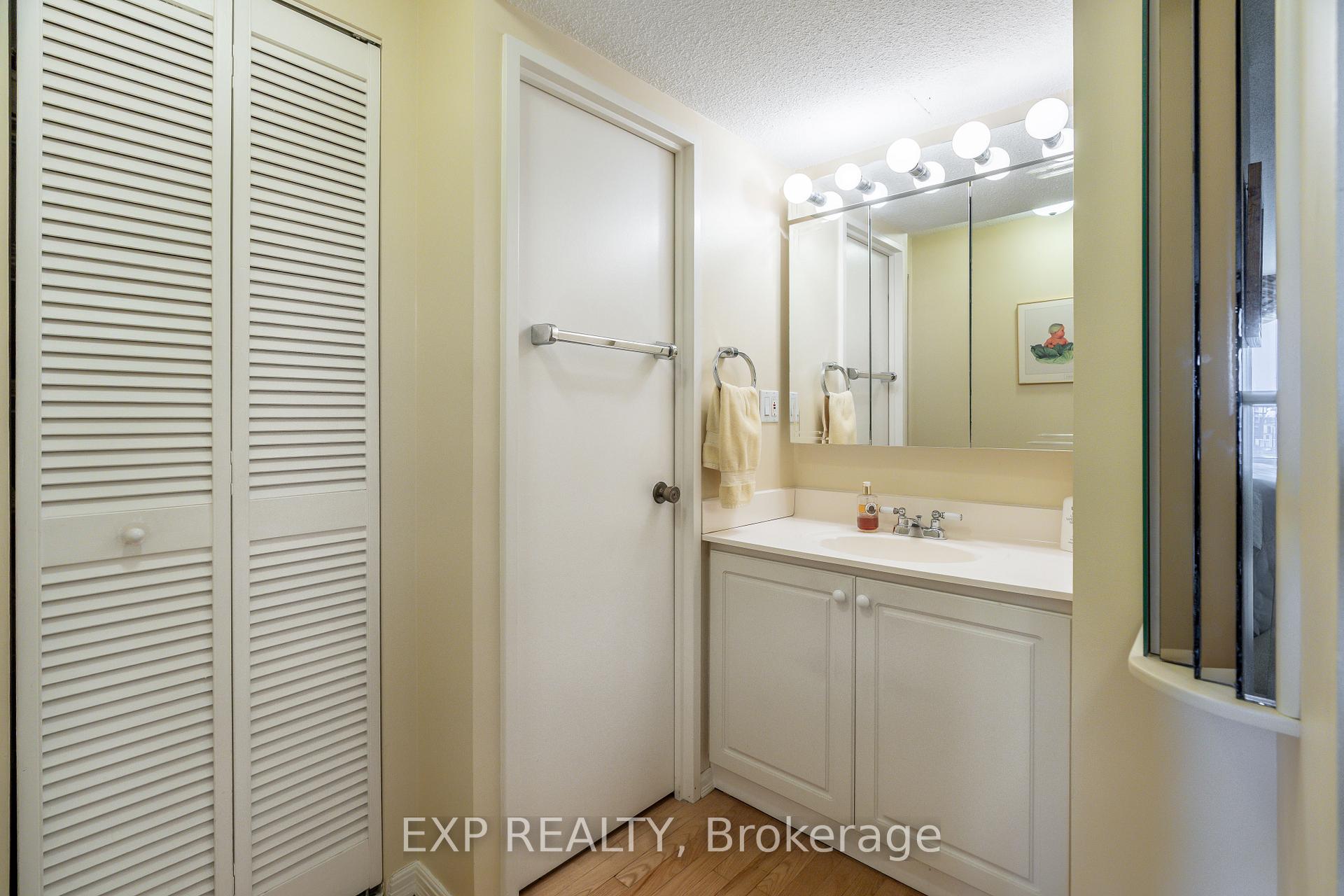 Photo 17 of Unit 1104, 373 Laurier Avenue E, Ottawa, Sandy Hill — HOMEH