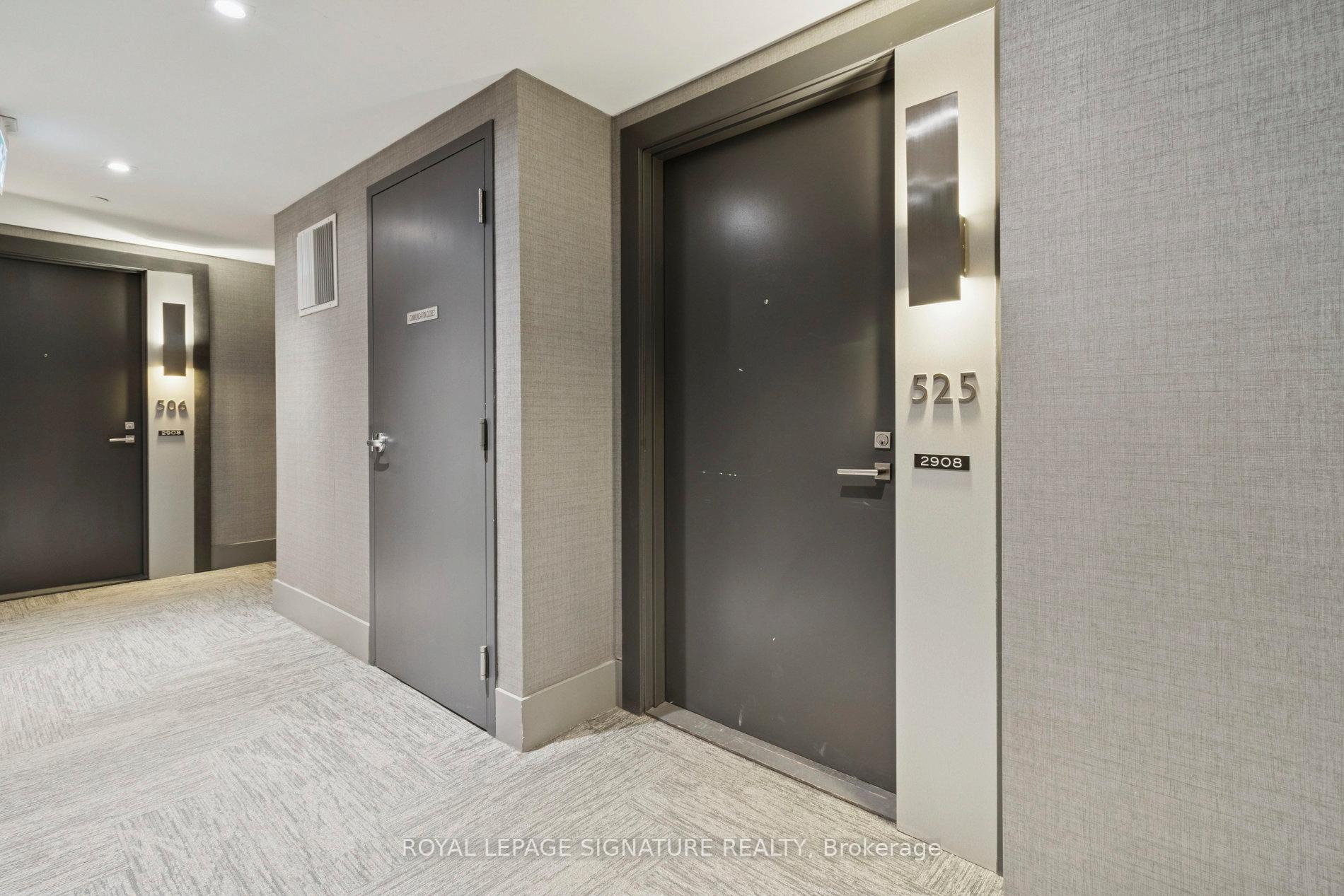 Photo 4 of Unit 525, 2908 Hwy 7, Vaughan, Concord — HOMEH