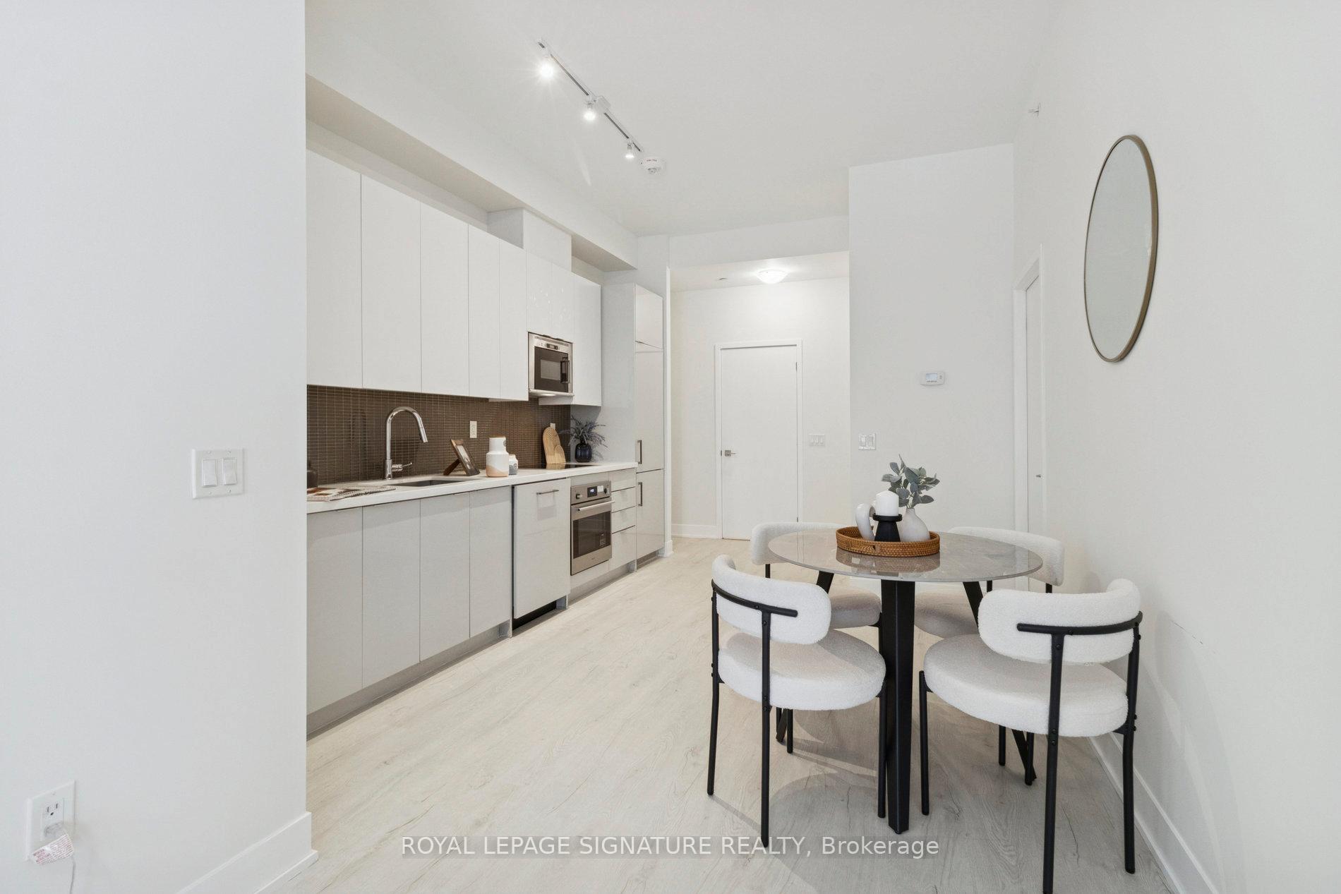 Photo 15 of Unit 525, 2908 Hwy 7, Vaughan, Concord — HOMEH