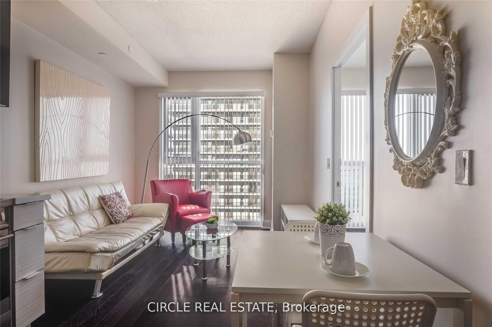 Photo 3 of Unit 1806, 33 Shore Breeze Drive, Etobicoke, Mimico — HOMEH