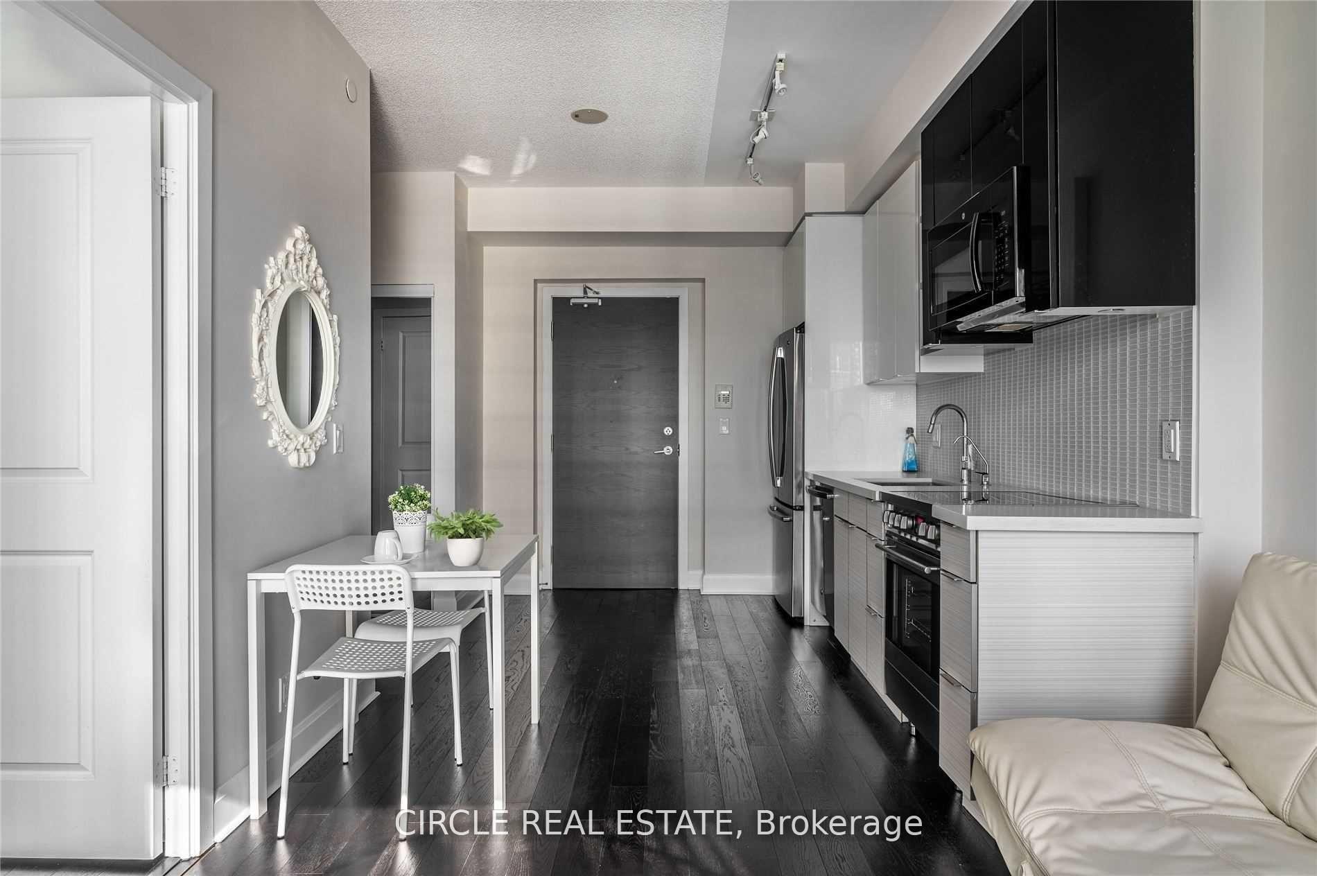 Photo 17 of Unit 1806, 33 Shore Breeze Drive, Etobicoke, Mimico — HOMEH