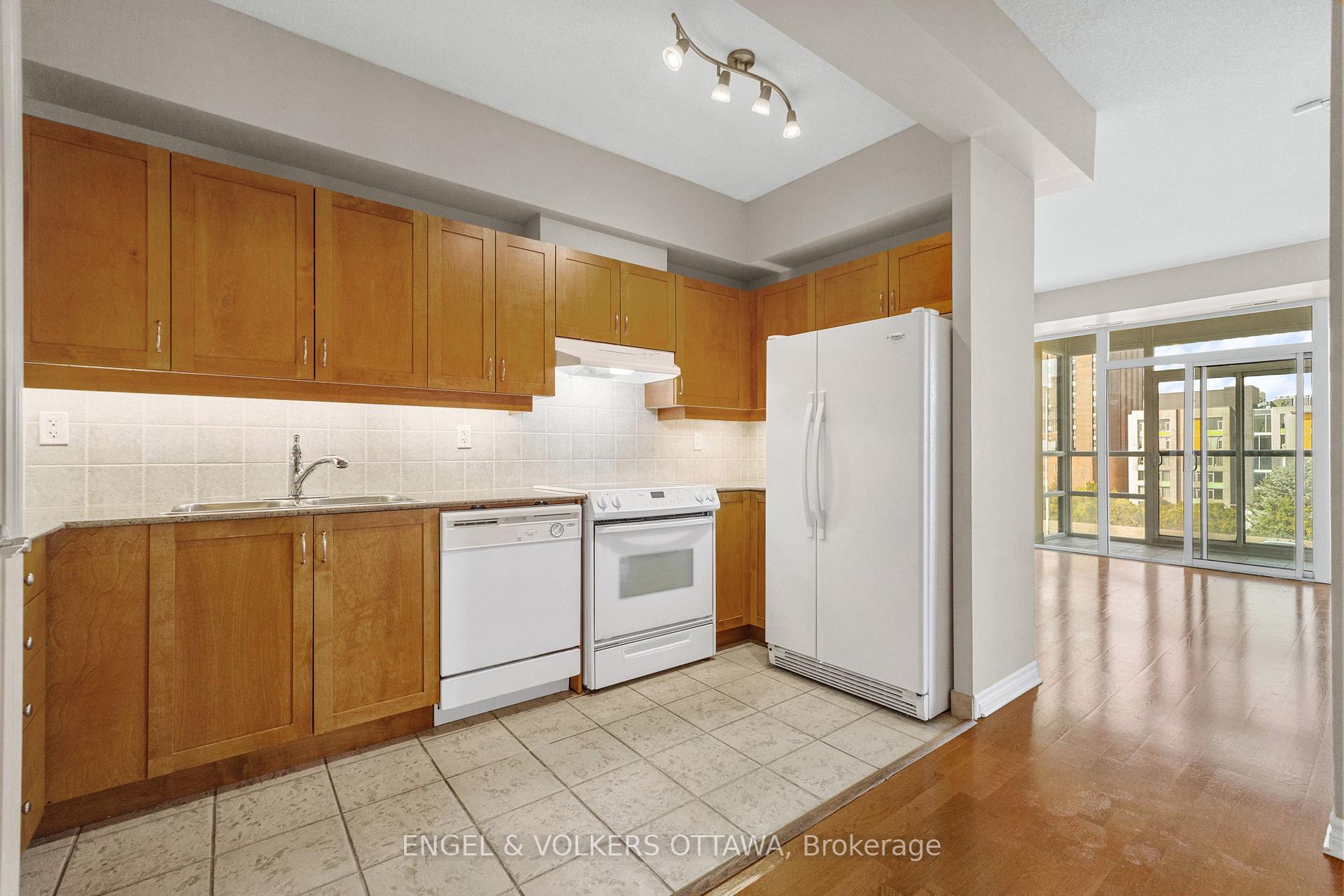 Photo 3 of Unit 611, 100 Isabella Street, Ottawa, Glebe — HOMEH