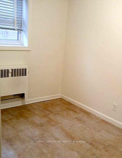 Photo 11 of Unit 2, 227 Macnab Street S, Hamilton, Durand — HOMEH