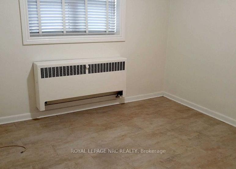 Photo 12 of Unit 2, 227 Macnab Street S, Hamilton, Durand — HOMEH
