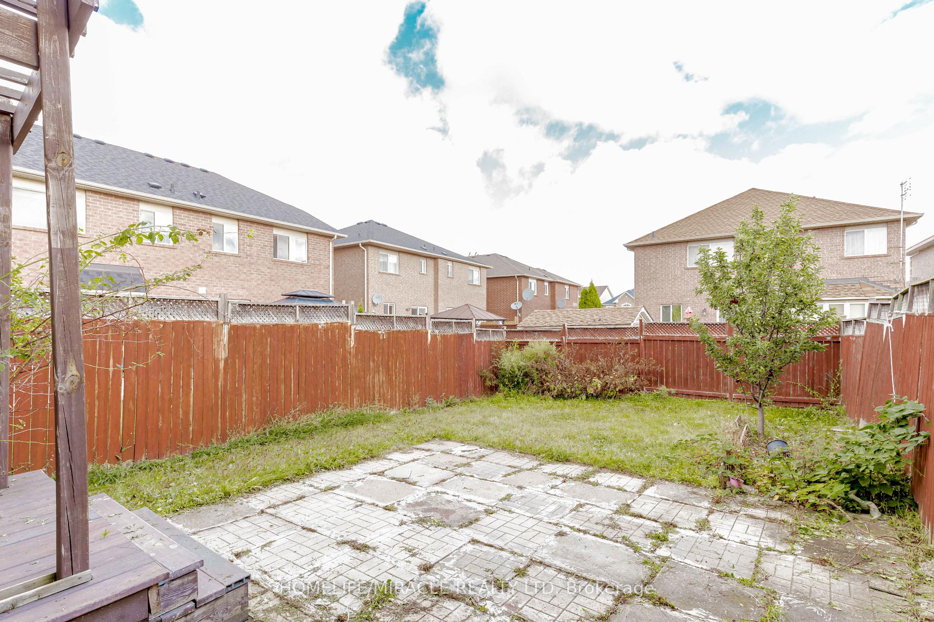 Photo 50 of 4 Vauxhall Crescent, Brampton, Fletcher's Meadow — HOMEH