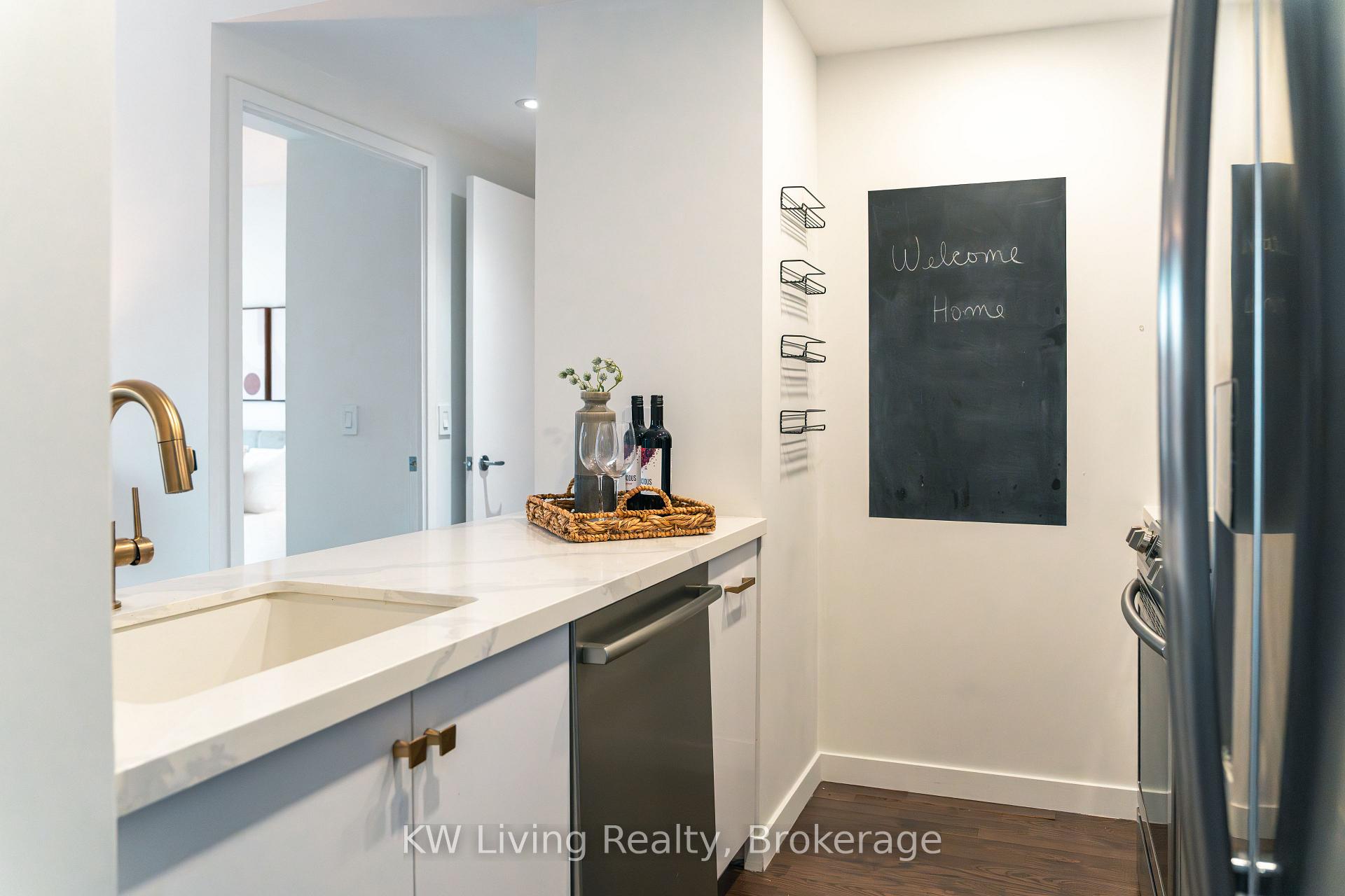 Photo 7 of Unit 509, 281 Mutual Street, Toronto, Church-Yonge Corridor — HOMEH