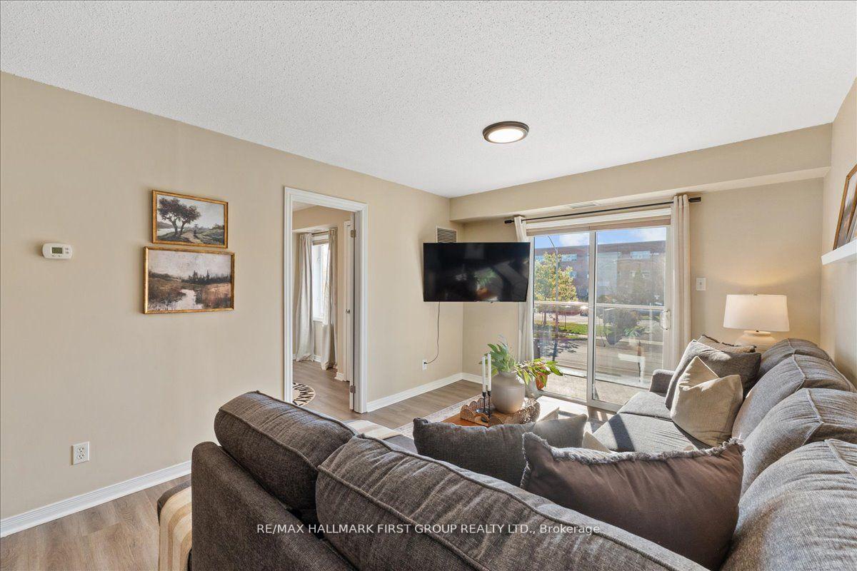Photo 13 of Unit 204, 132 Aspen Springs Drive, Clarington, Bowmanville — HOMEH