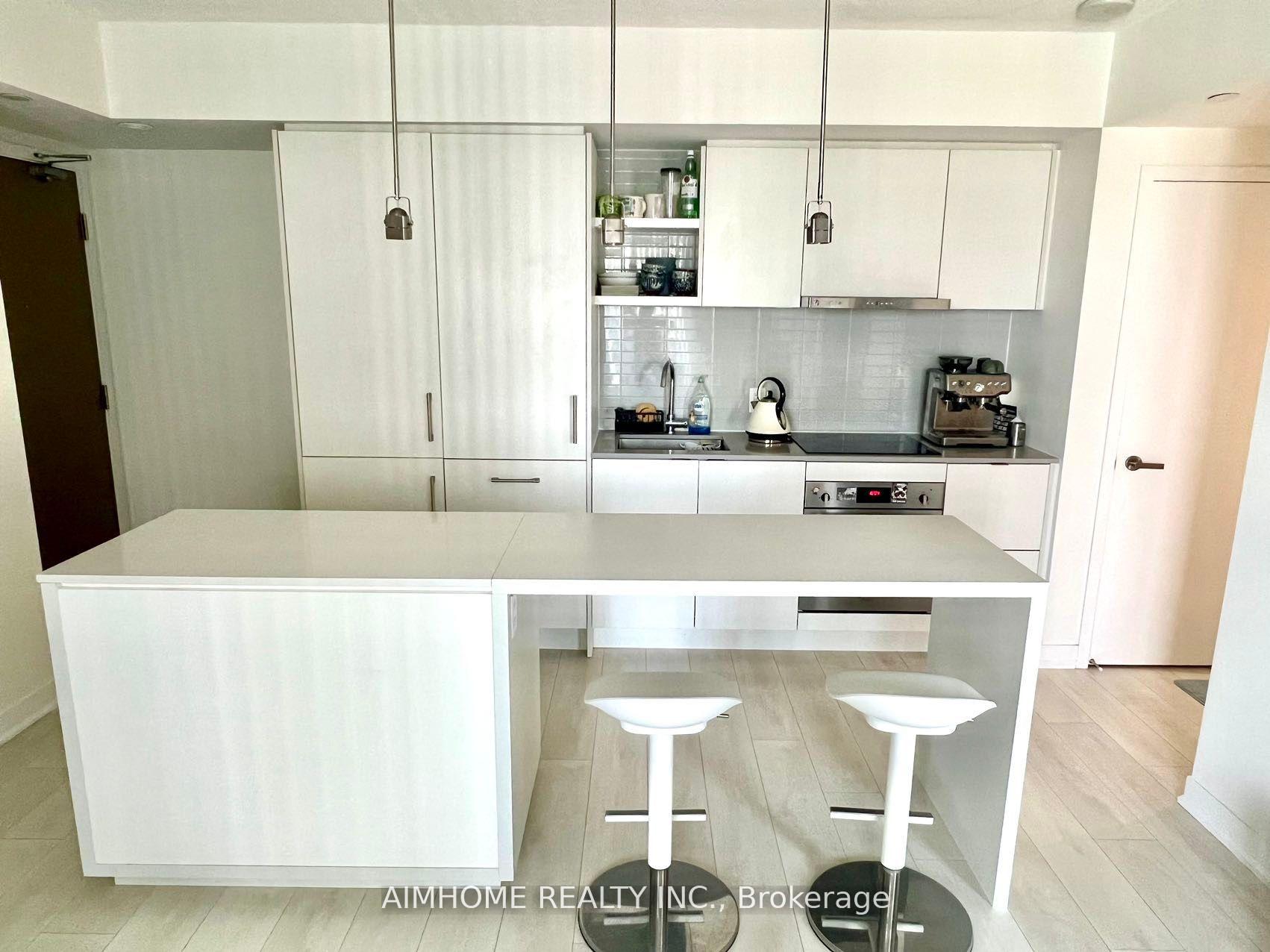 Photo 5 of Unit 3306, 88 Harbour Street, Toronto, Waterfront Communities — HOMEH