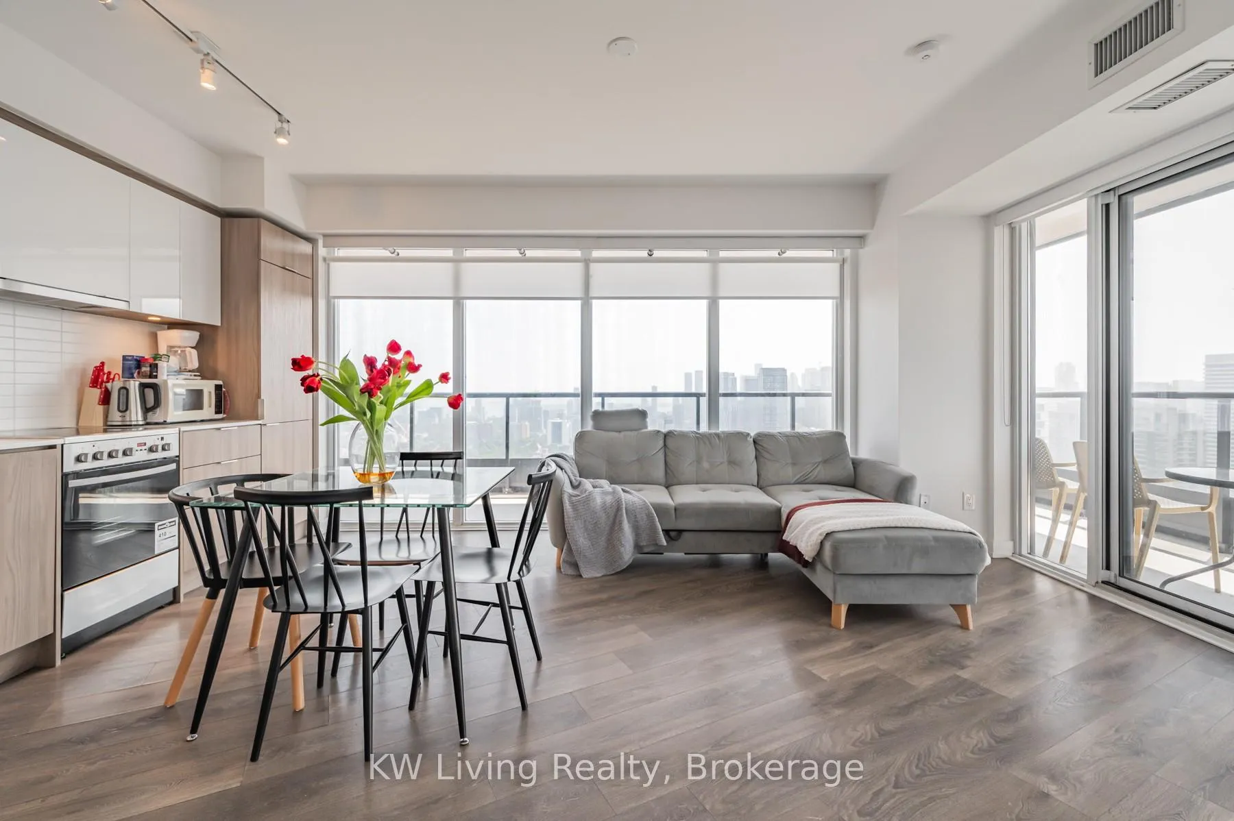 Photo 2 of Unit 3307, 159 Wellesley Street E, Toronto, Cabbagetown-South St. James Town — HOMEH