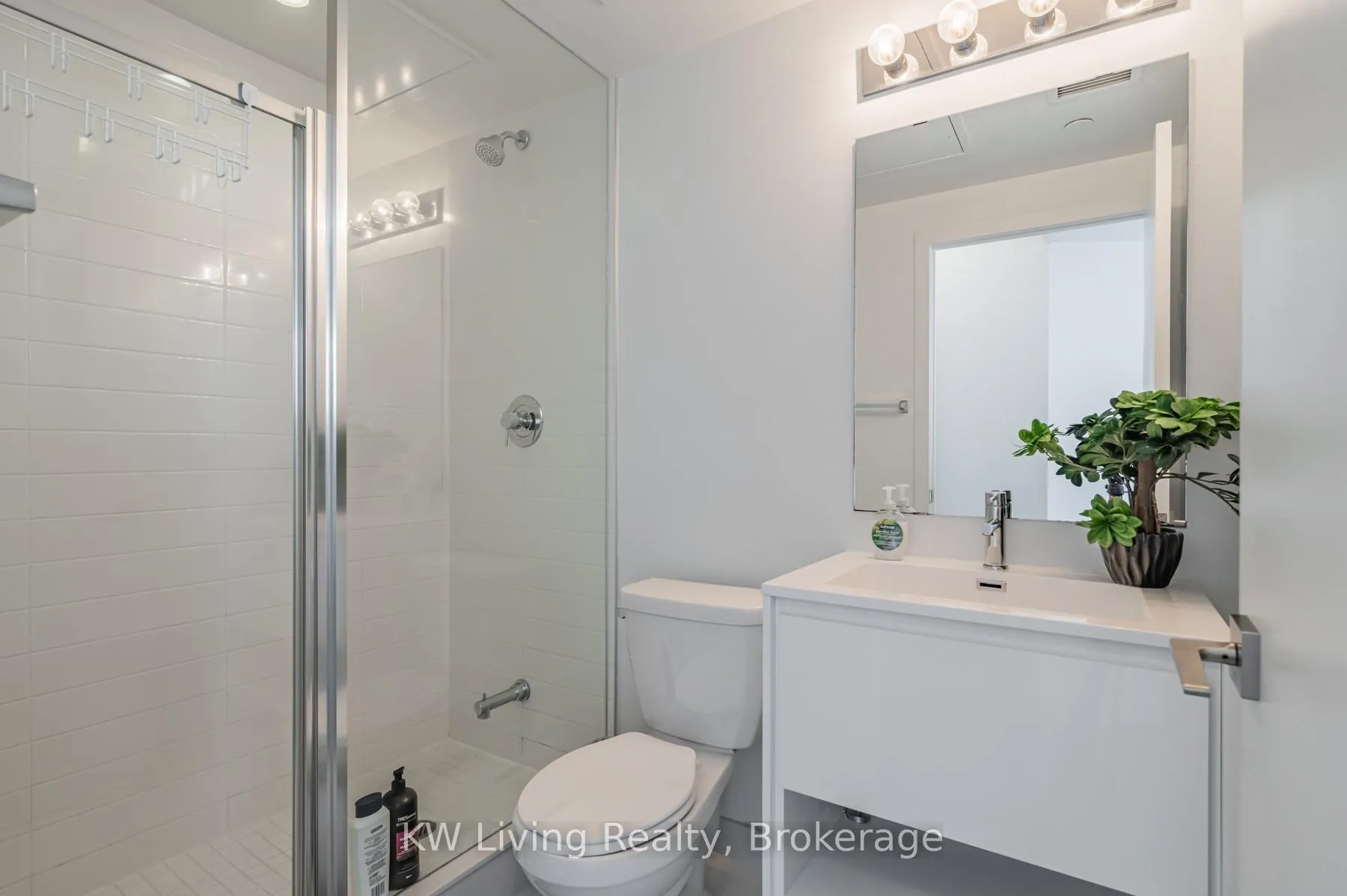 Photo 11 of Unit 3307, 159 Wellesley Street E, Toronto, Cabbagetown-South St. James Town — HOMEH