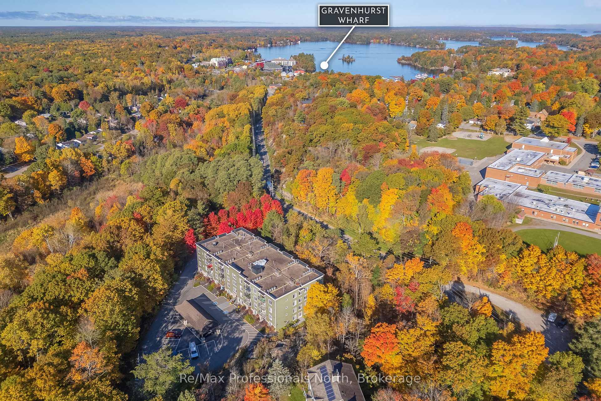 Photo 2 of Unit 402, 391 James Street W, Gravenhurst, Muskoka (S) — HOMEH