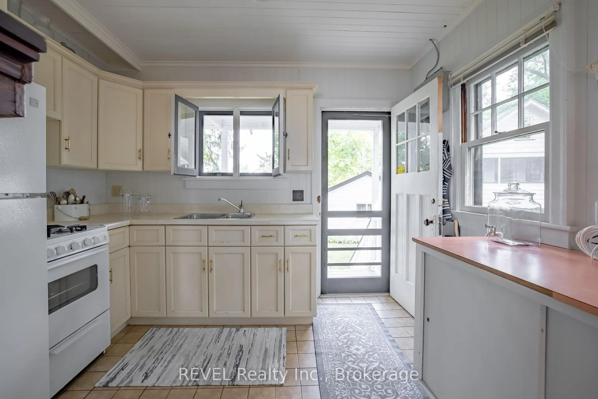 Photo 7 of 3265 Firelane 10, Port Colborne, Sherkston — HOMEH
