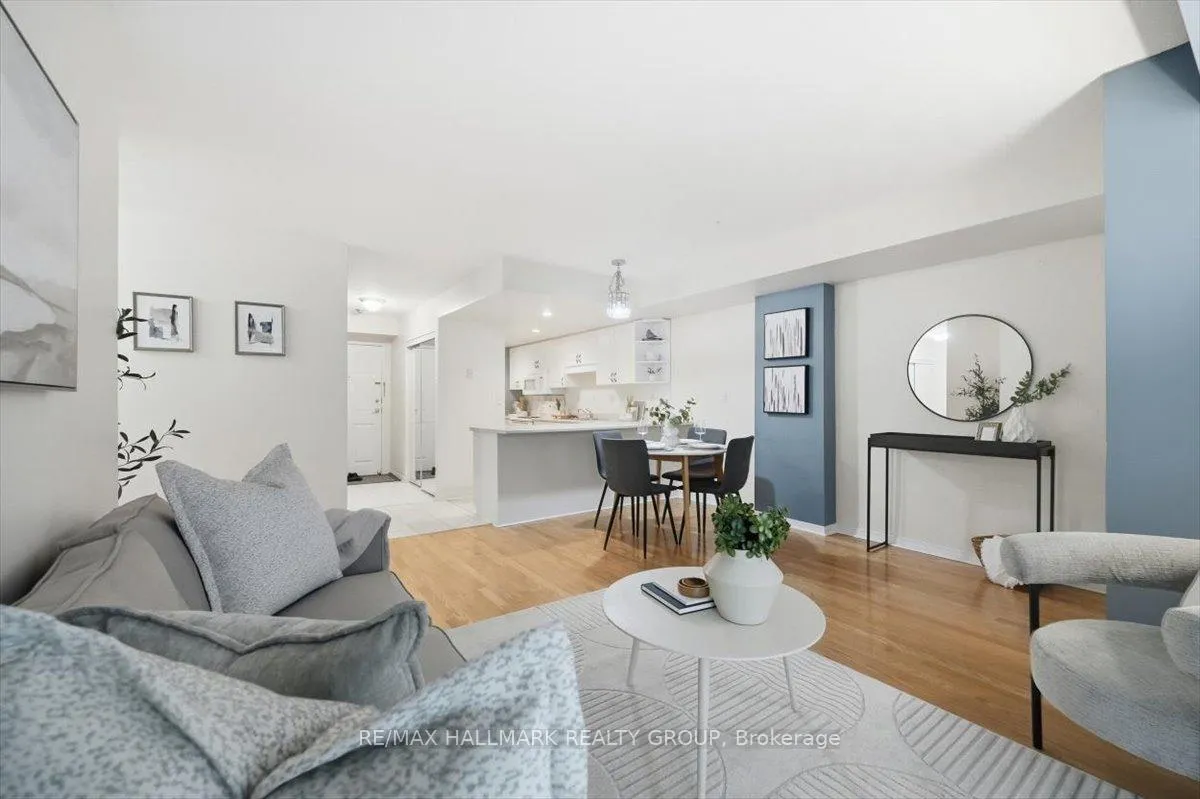 Photo 11 of Unit 206, 320 Centrum Boulevard, Ottawa, Bilberry Creek/Queenswood Heights — HOMEH