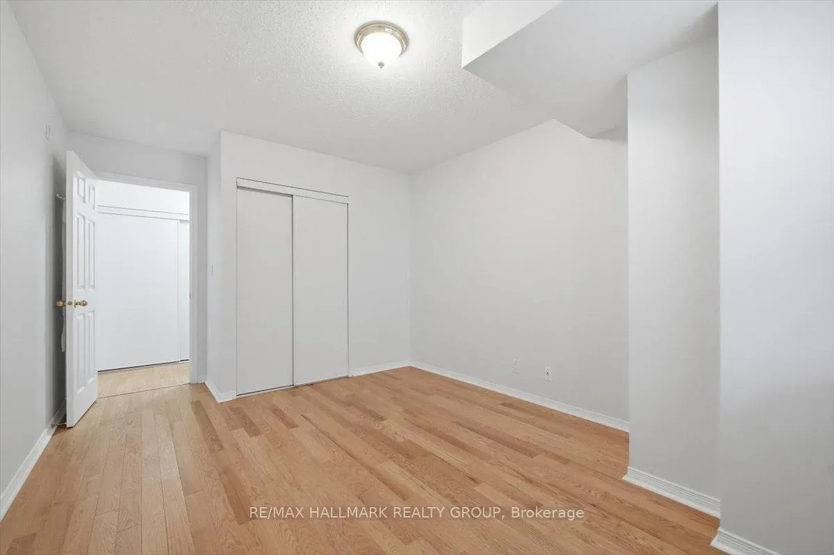 Photo 18 of Unit 206, 320 Centrum Boulevard, Ottawa, Bilberry Creek/Queenswood Heights — HOMEH