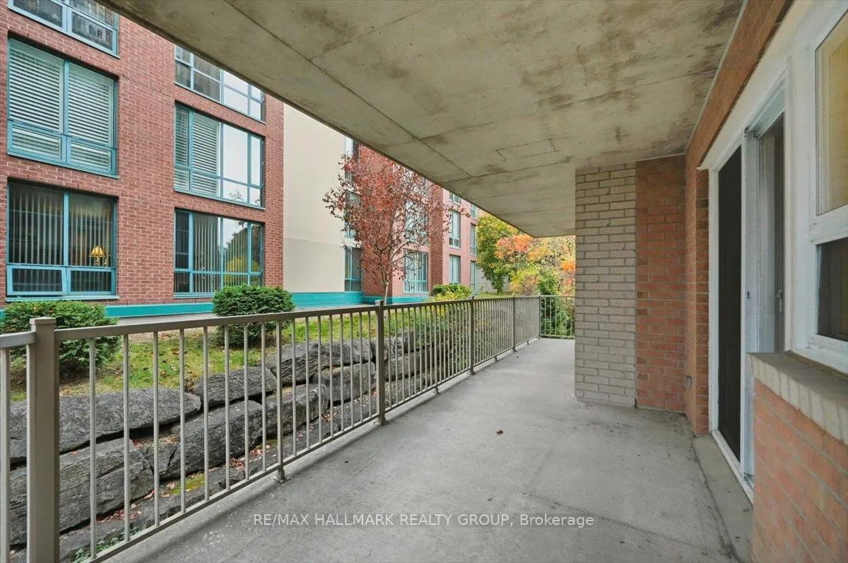 Photo 22 of Unit 206, 320 Centrum Boulevard, Ottawa, Bilberry Creek/Queenswood Heights — HOMEH
