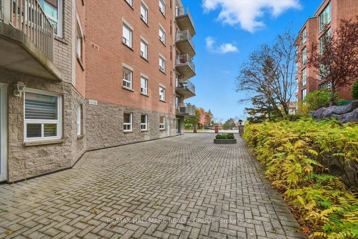 Photo 24 of Unit 206, 320 Centrum Boulevard, Ottawa, Bilberry Creek/Queenswood Heights — HOMEH