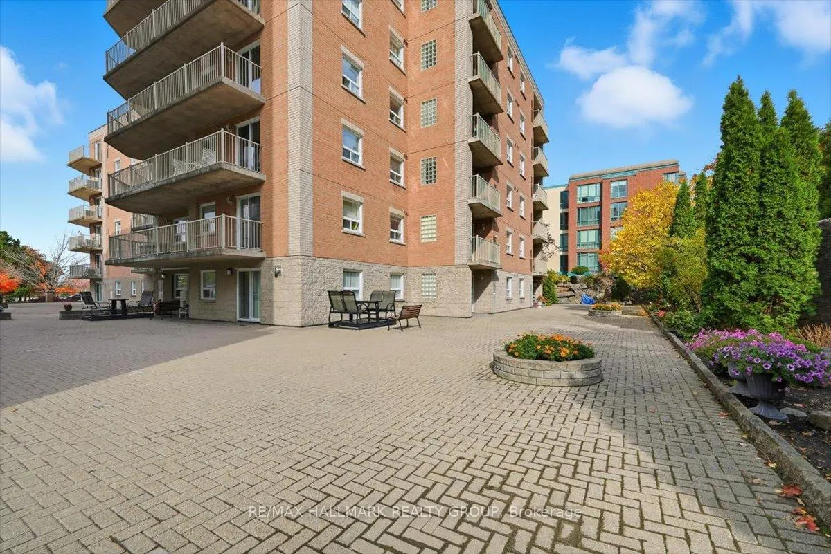 Photo 25 of Unit 206, 320 Centrum Boulevard, Ottawa, Bilberry Creek/Queenswood Heights — HOMEH