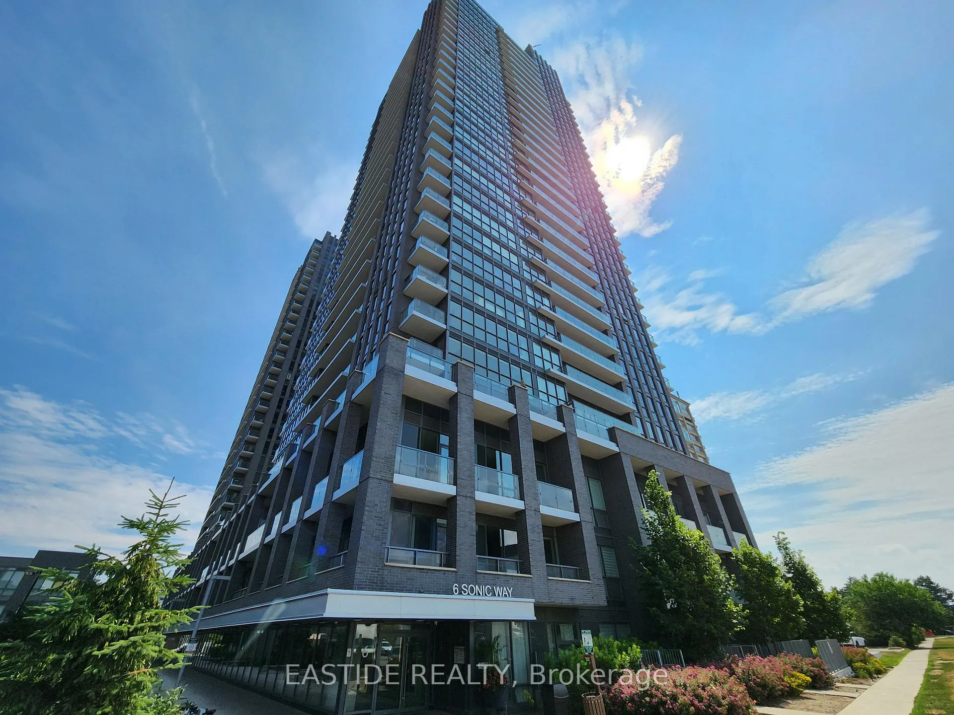 Photo 2 of Unit 2704, 6 Sonic Way, Toronto, Flemingdon Park — HOMEH