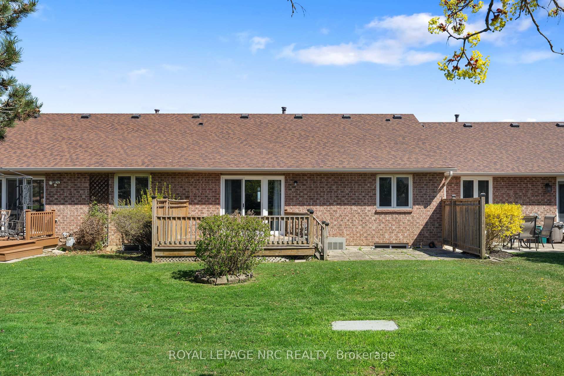 Photo 2 of Unit 92, 122 Bunting Road, St. Catharines, E. Chester — HOMEH