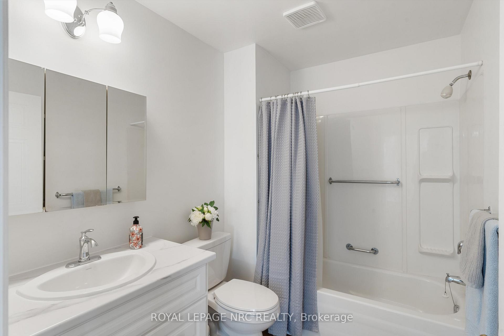 Photo 6 of Unit 92, 122 Bunting Road, St. Catharines, E. Chester — HOMEH