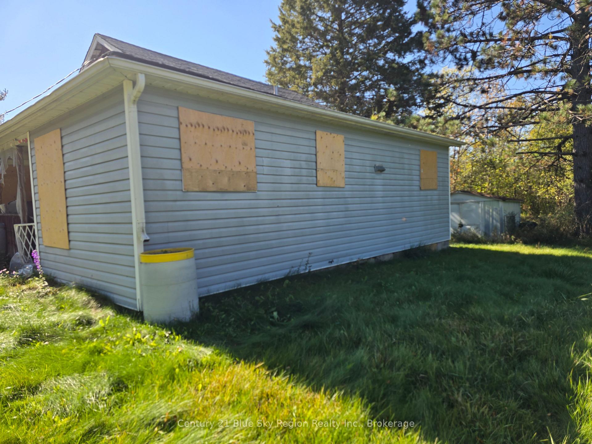 Photo 4 of 1631B River Road, Chisholm — HOMEH