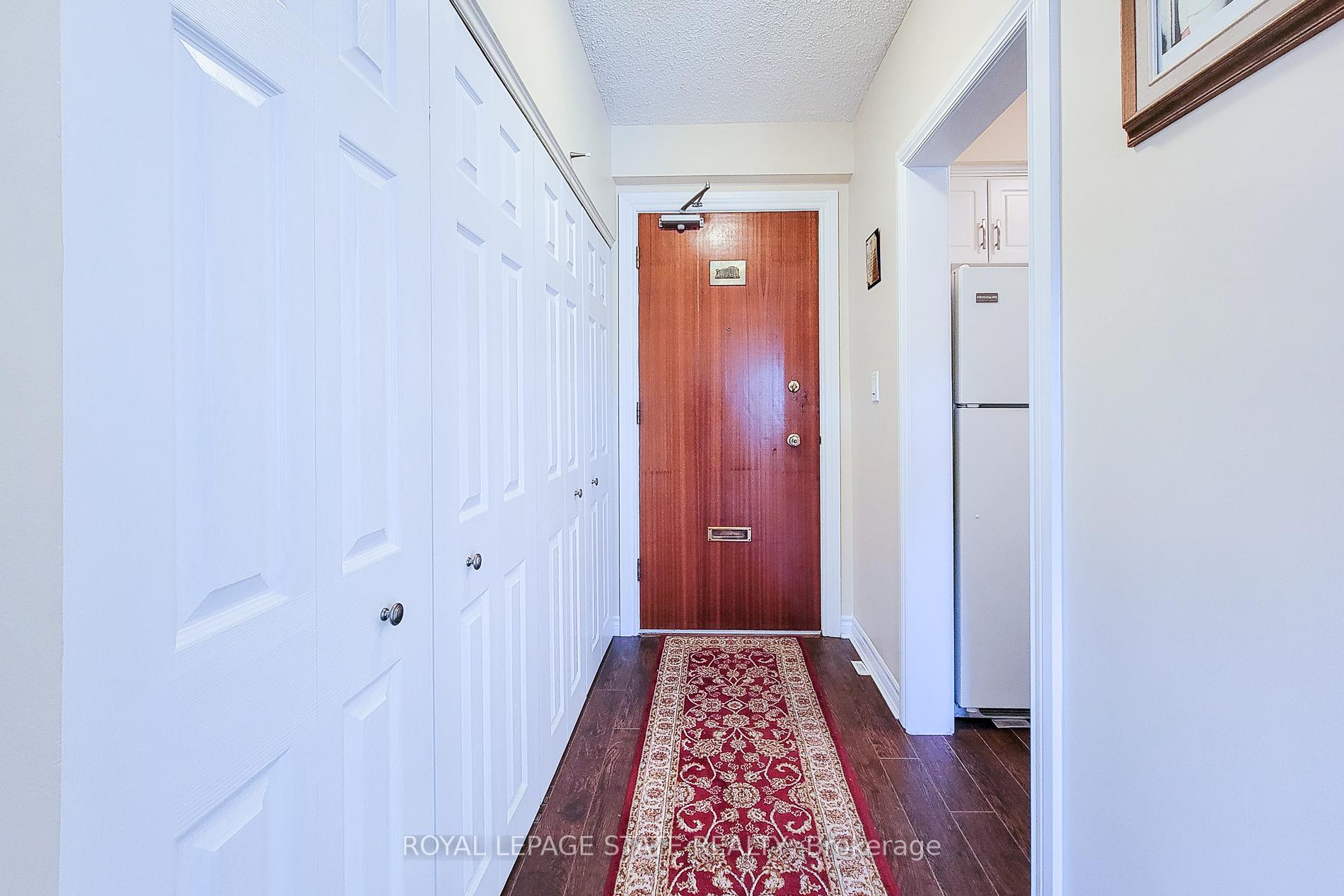 Photo 11 of 8 Woodman Drive S, Hamilton, Corman — HOMEH