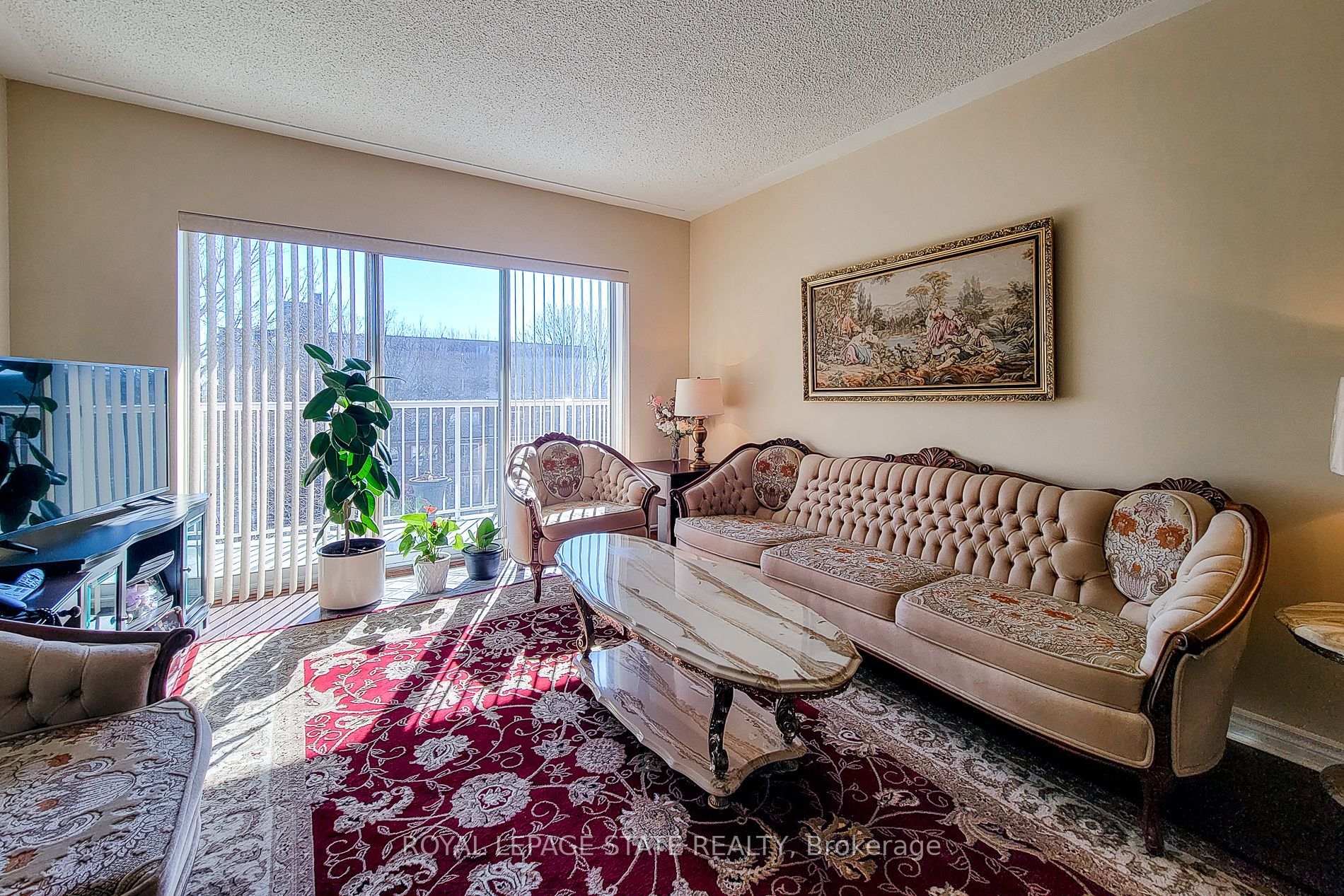 Photo 13 of 8 Woodman Drive S, Hamilton, Corman — HOMEH