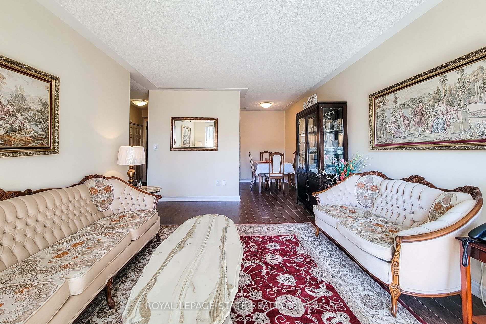 Photo 16 of 8 Woodman Drive S, Hamilton, Corman — HOMEH