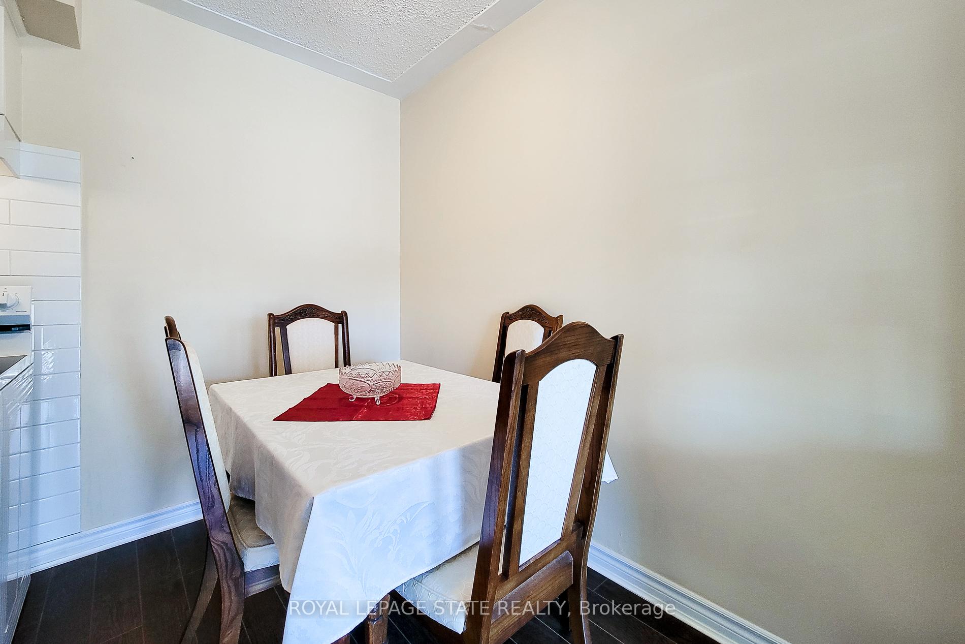 Photo 22 of 8 Woodman Drive S, Hamilton, Corman — HOMEH