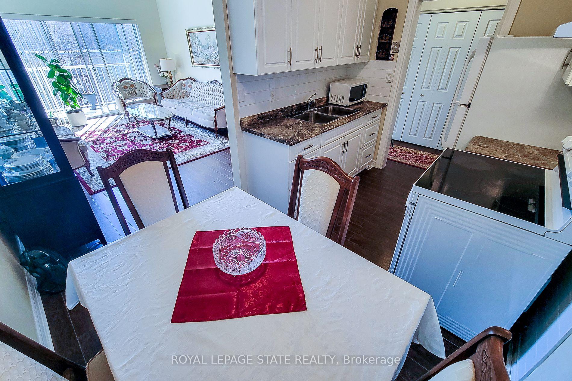 Photo 24 of 8 Woodman Drive S, Hamilton, Corman — HOMEH