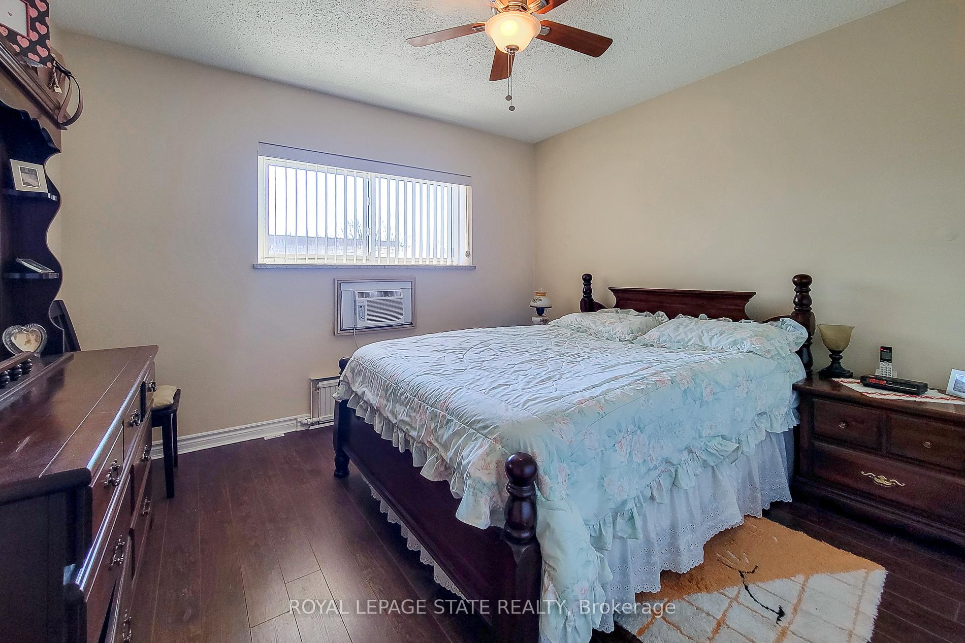 Photo 26 of 8 Woodman Drive S, Hamilton, Corman — HOMEH