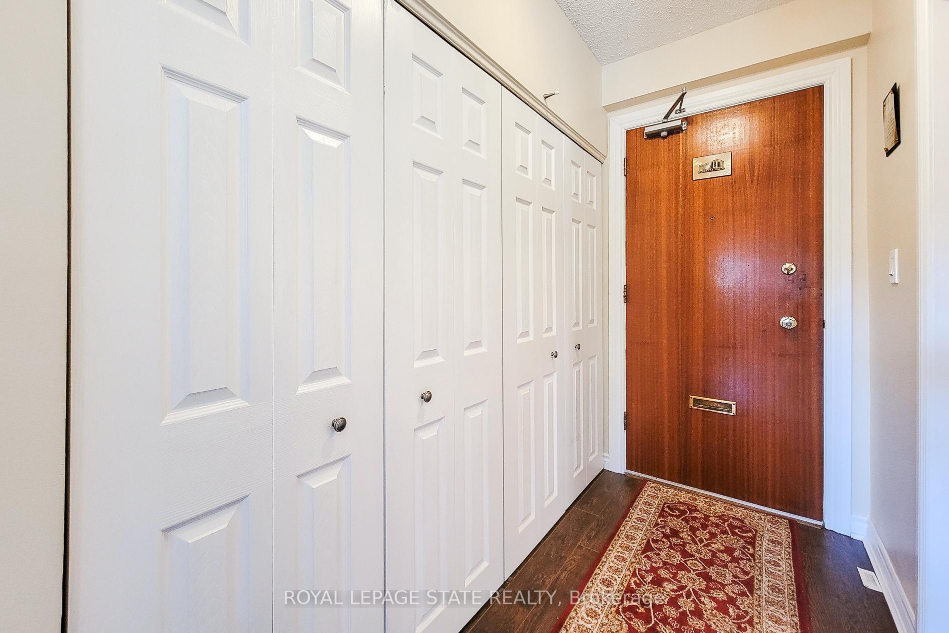Photo 36 of 8 Woodman Drive S, Hamilton, Corman — HOMEH