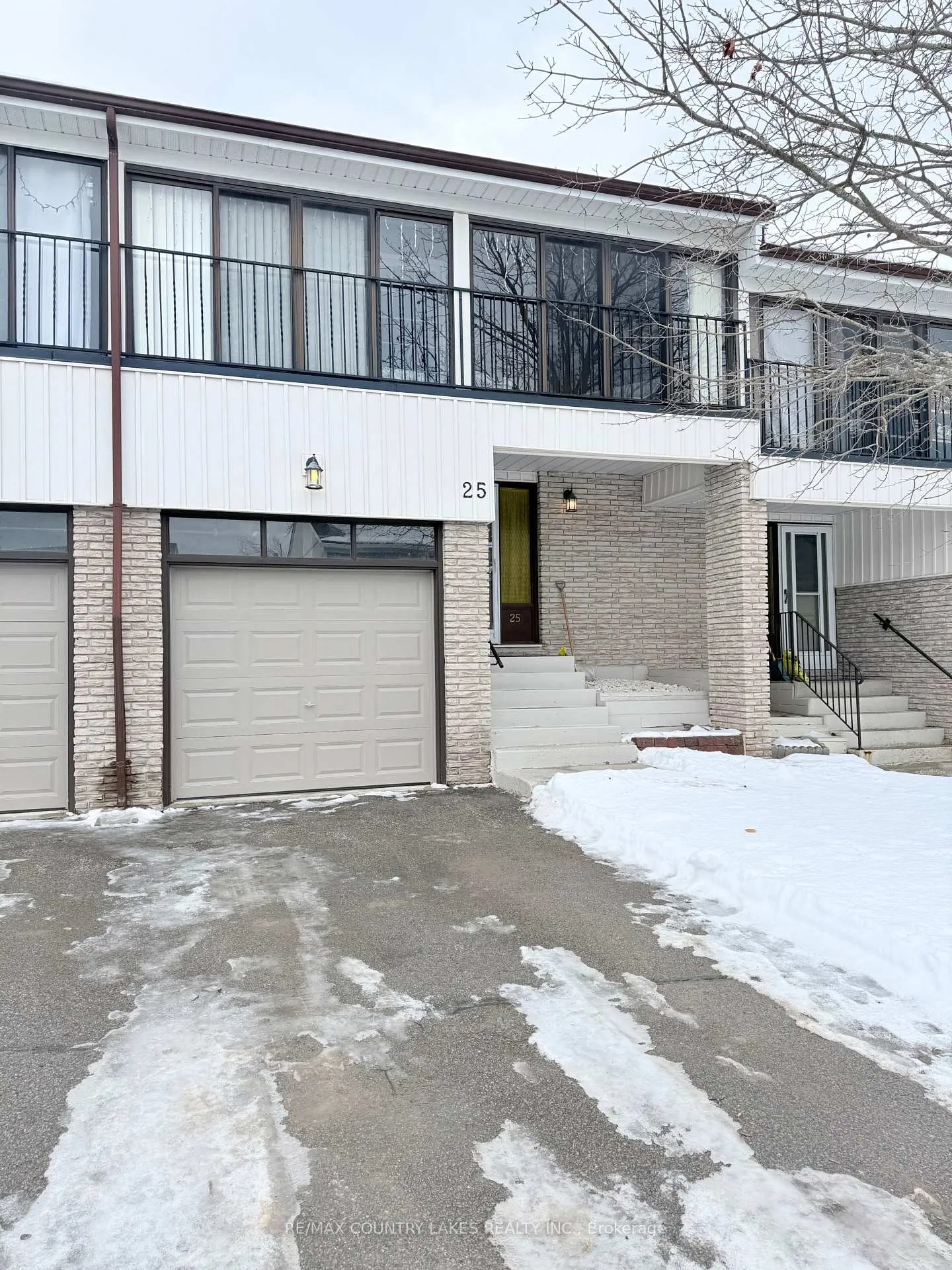Photo 2 of Unit 25, 433 May Street, Brock, Beaverton — HOMEH