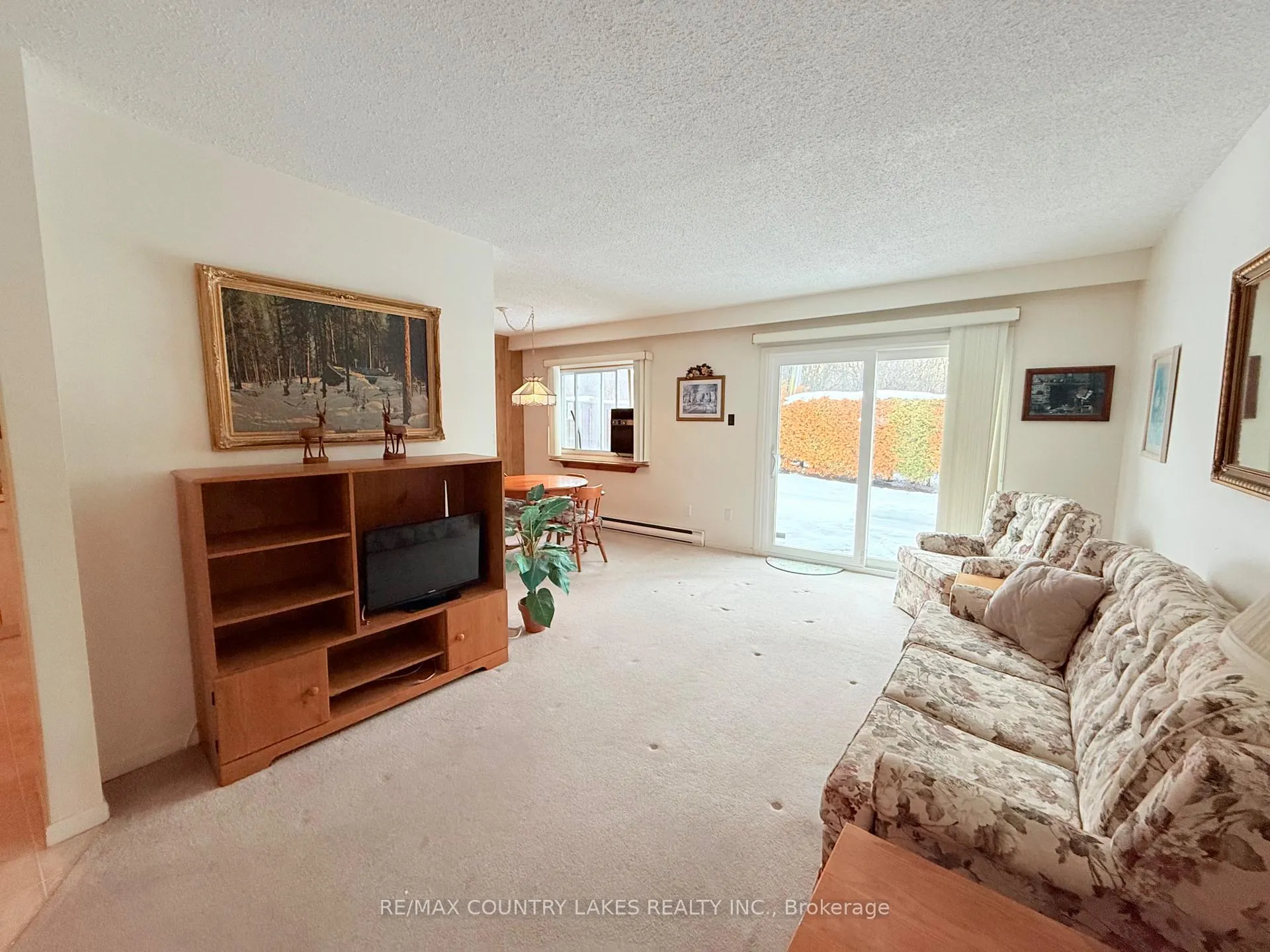 Photo 4 of Unit 25, 433 May Street, Brock, Beaverton — HOMEH