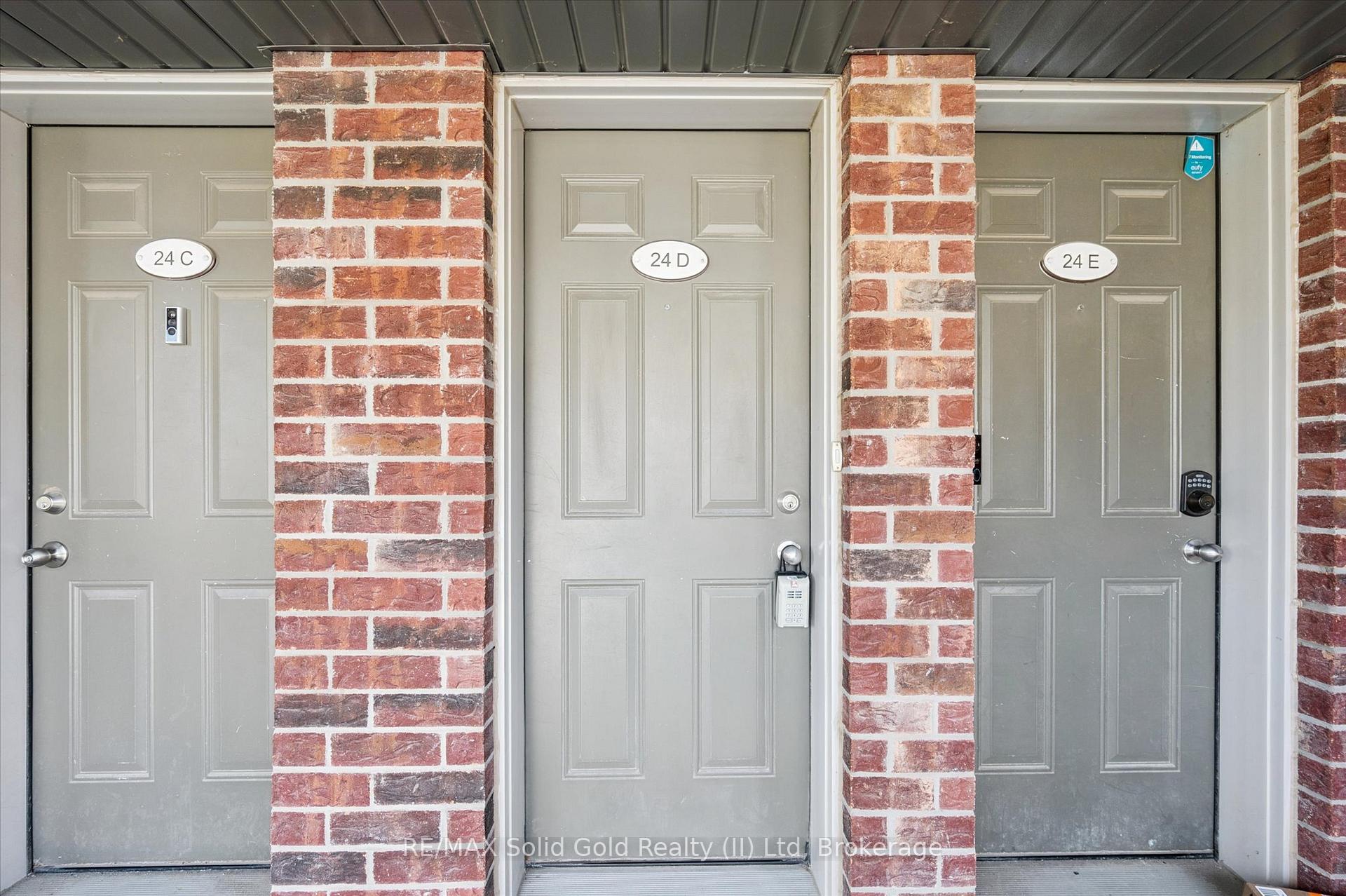 Photo 4 of Unit D, 24 Sienna Street, Kitchener — HOMEH