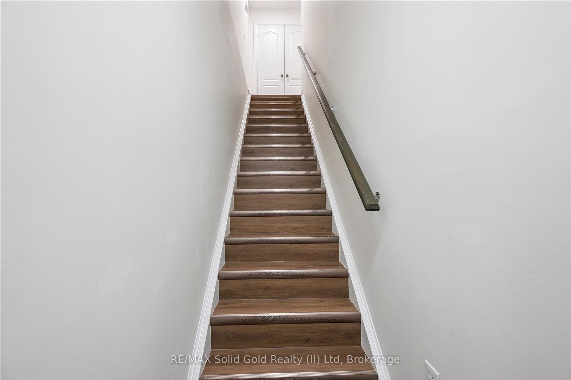 Photo 6 of Unit D, 24 Sienna Street, Kitchener — HOMEH