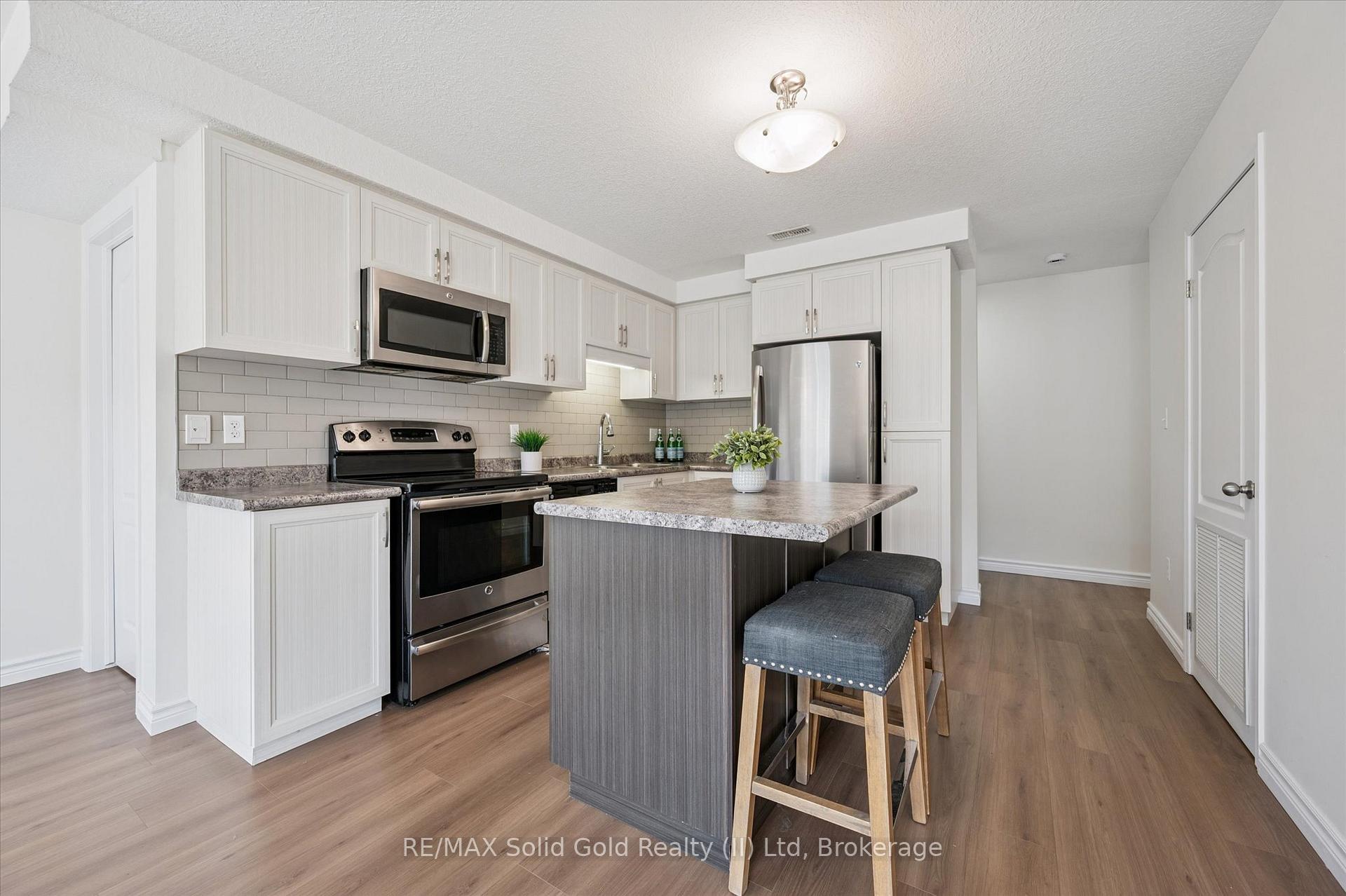 Photo 9 of Unit D, 24 Sienna Street, Kitchener — HOMEH