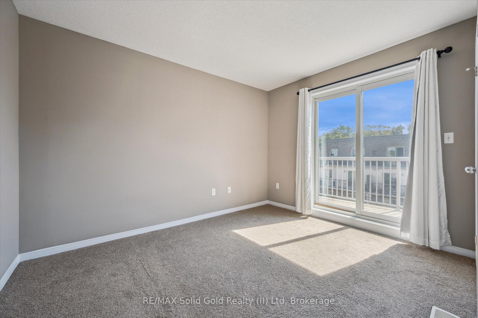 Photo 33 of Unit D, 24 Sienna Street, Kitchener — HOMEH