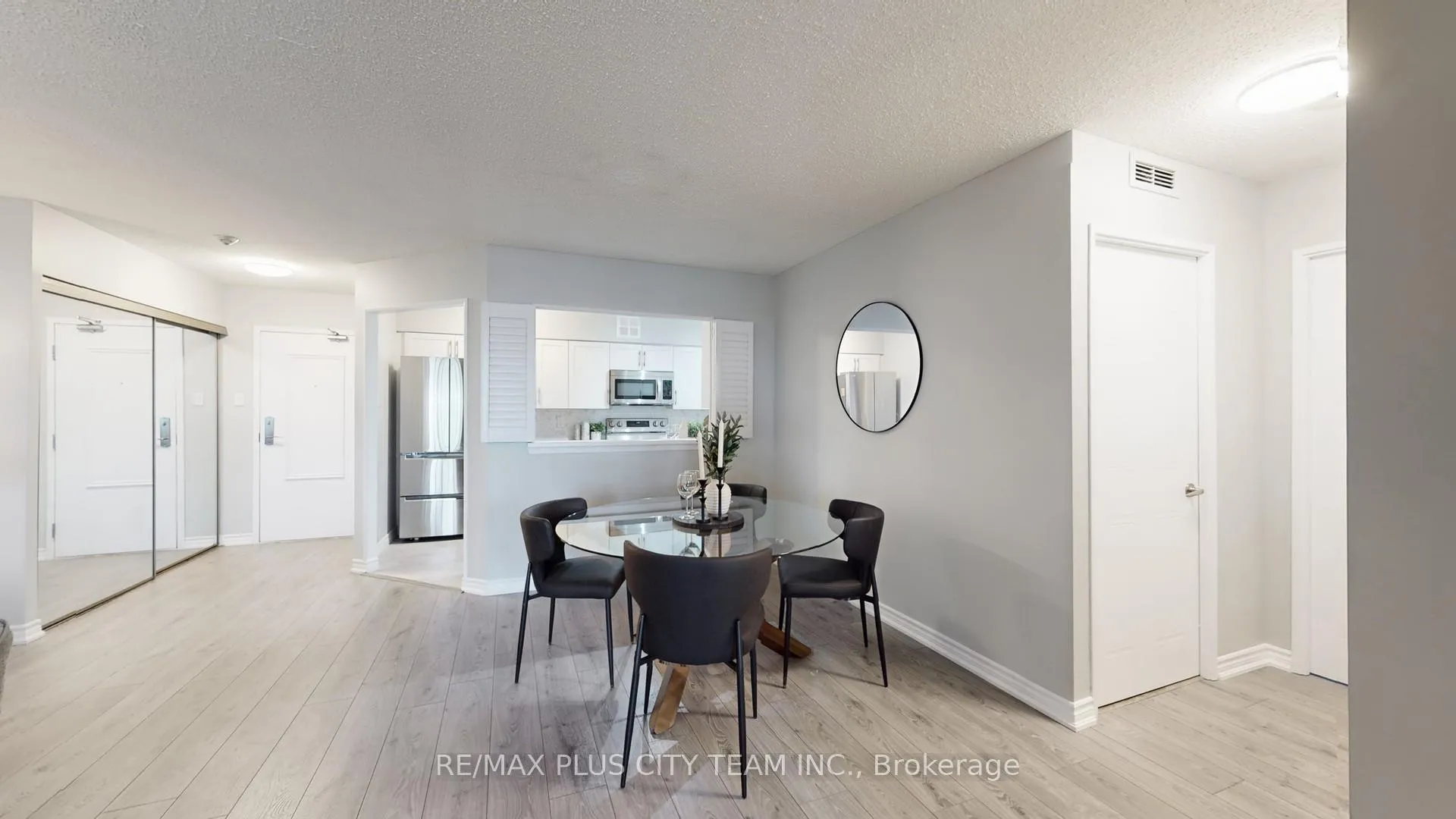 Photo 8 of Unit 414, 1890 Valley Farm Road, Pickering, Town Centre — HOMEH