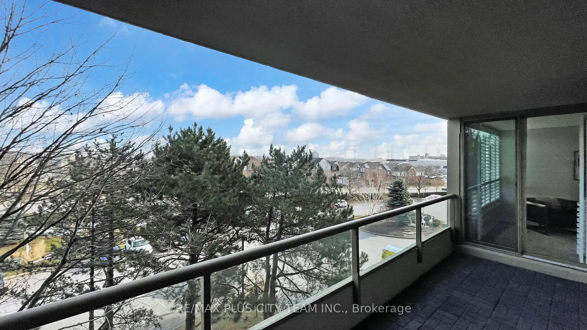 Photo 23 of Unit 414, 1890 Valley Farm Road, Pickering, Town Centre — HOMEH