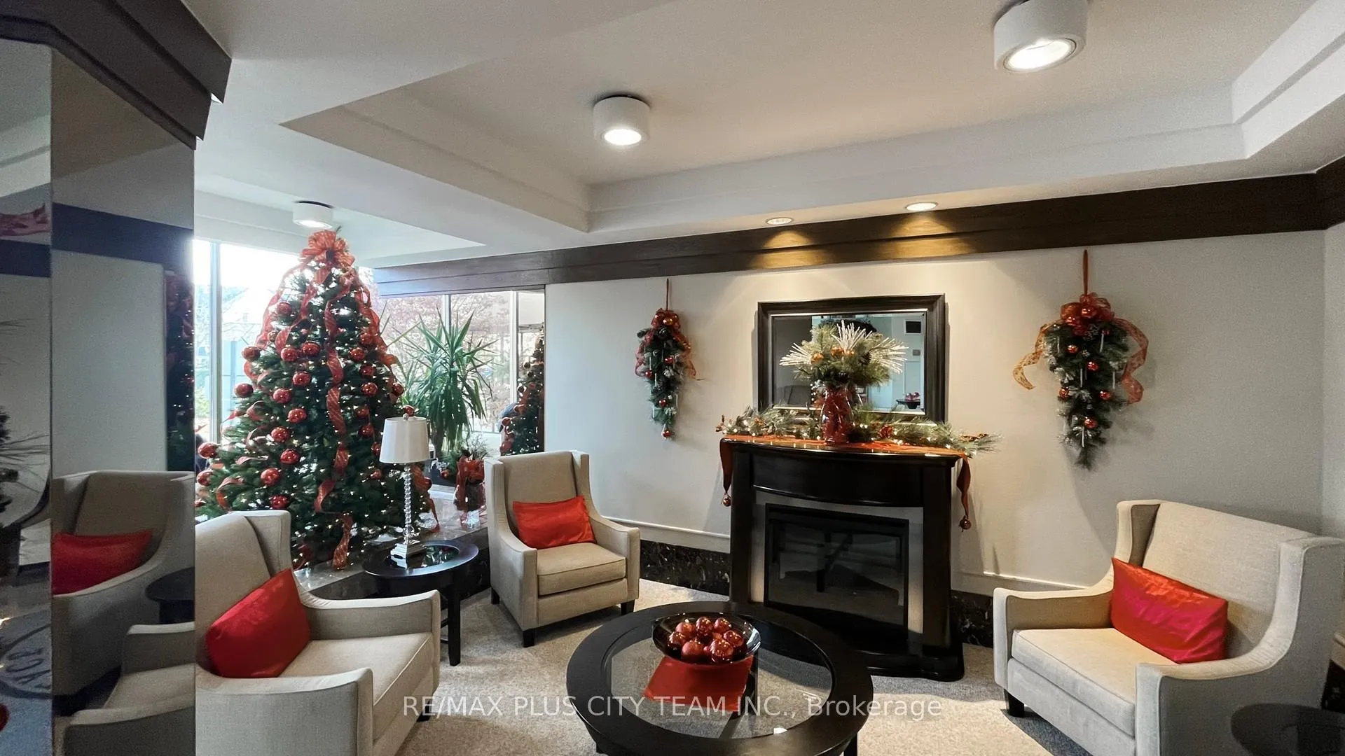 Photo 41 of Unit 414, 1890 Valley Farm Road, Pickering, Town Centre — HOMEH
