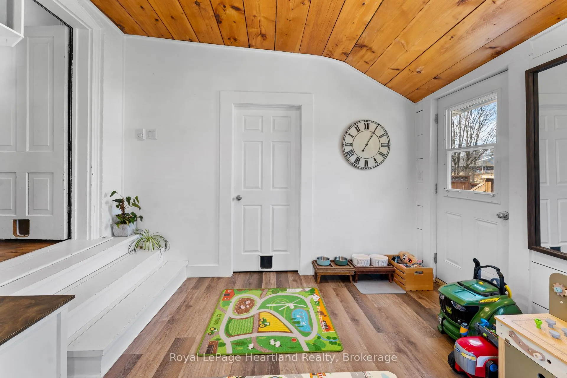 Photo 19 of 263 King Street, North Huron, Blyth — HOMEH