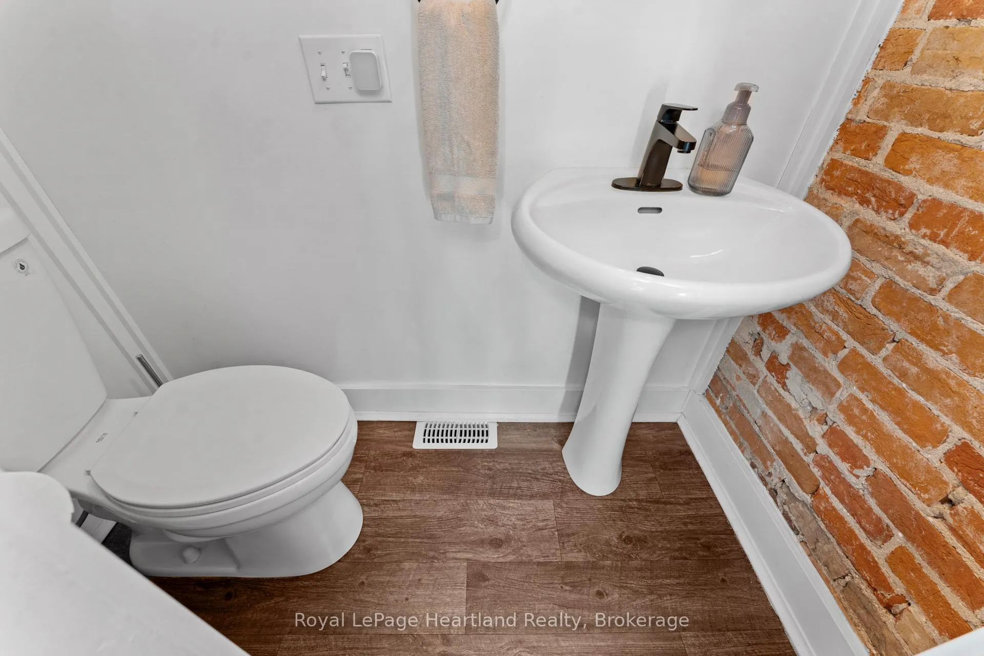 Photo 21 of 263 King Street, North Huron, Blyth — HOMEH