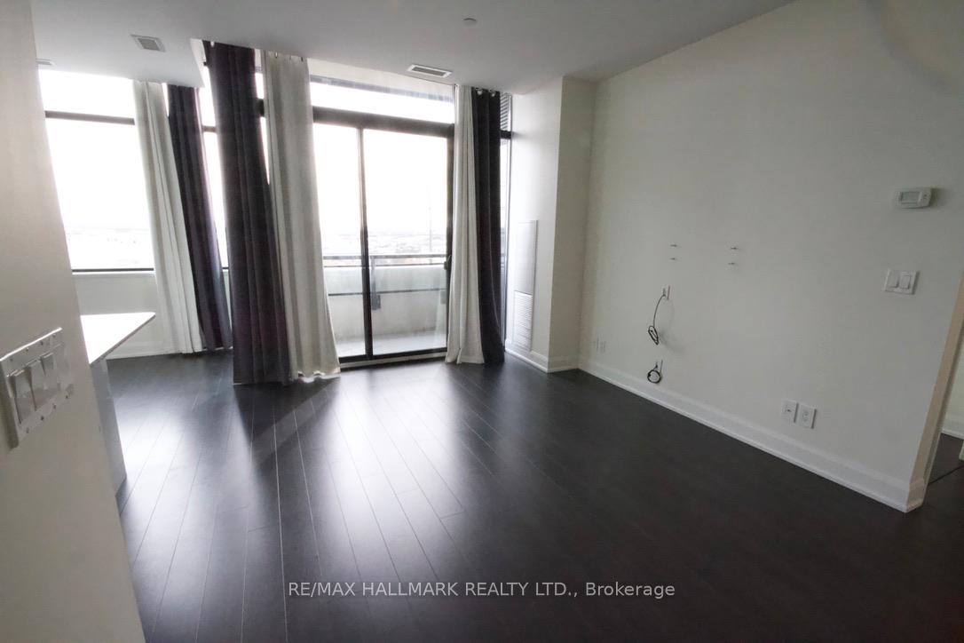 Photo 7 of Unit 507, 2910 Highway 7 W, Vaughan, Concord — HOMEH