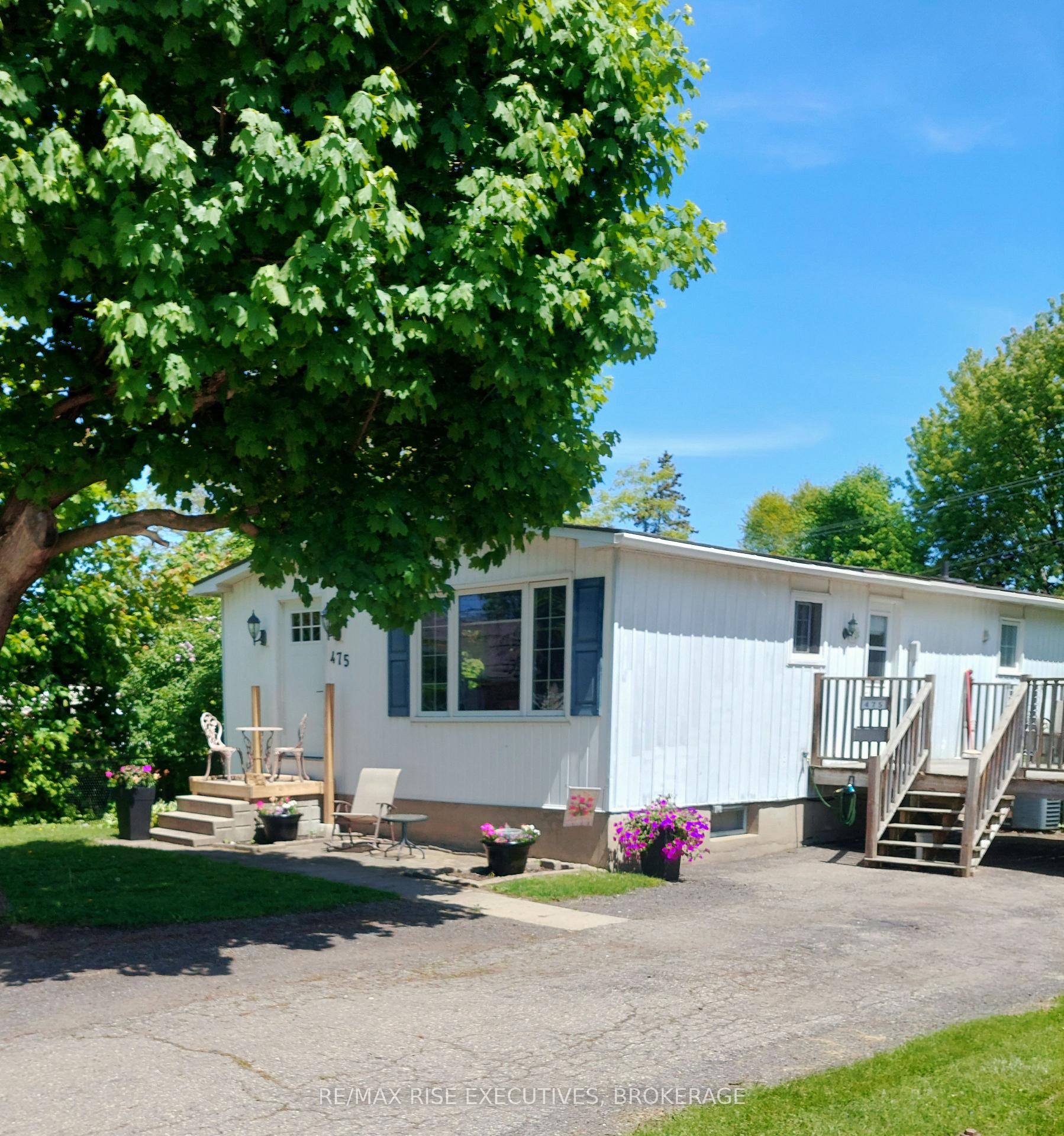 Photo 3 of 475 Henrietta Street, Gananoque — HOMEH
