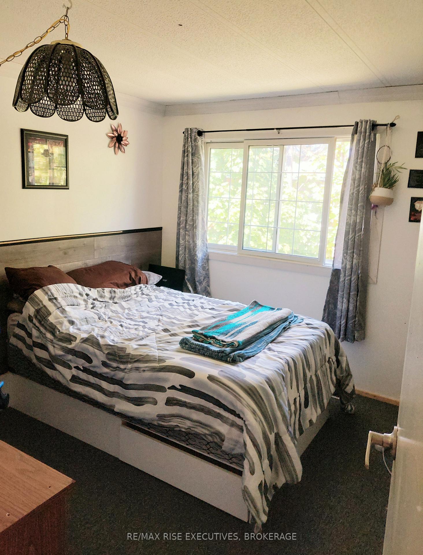 Photo 20 of 475 Henrietta Street, Gananoque — HOMEH