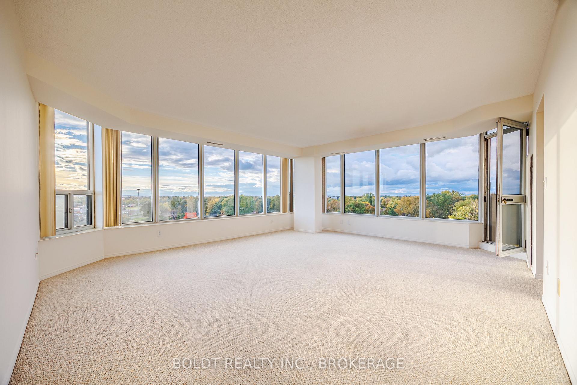 Photo 6 of Unit 809, 81 Scott Street, St. Catharines, Lakeport — HOMEH