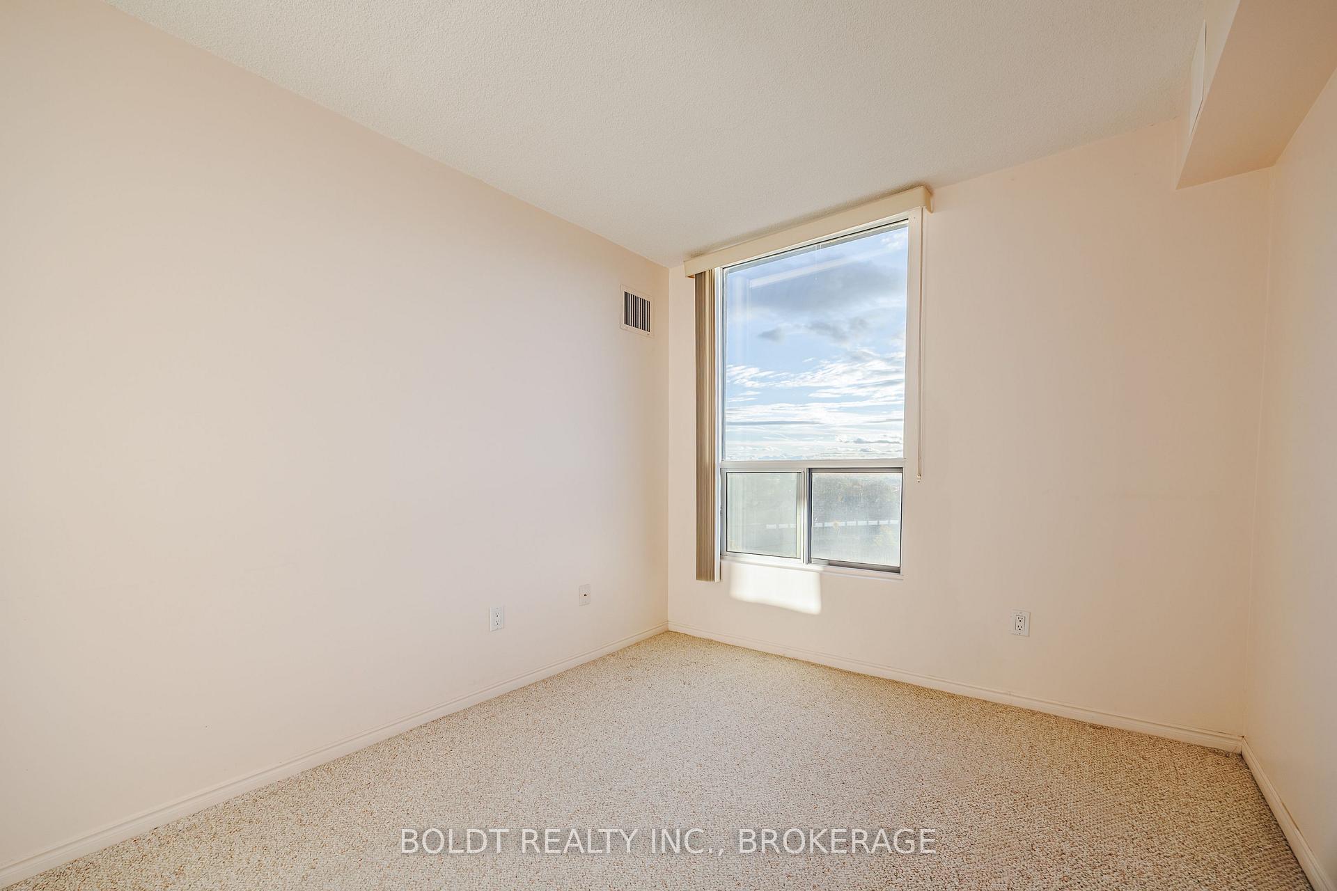 Photo 12 of Unit 809, 81 Scott Street, St. Catharines, Lakeport — HOMEH