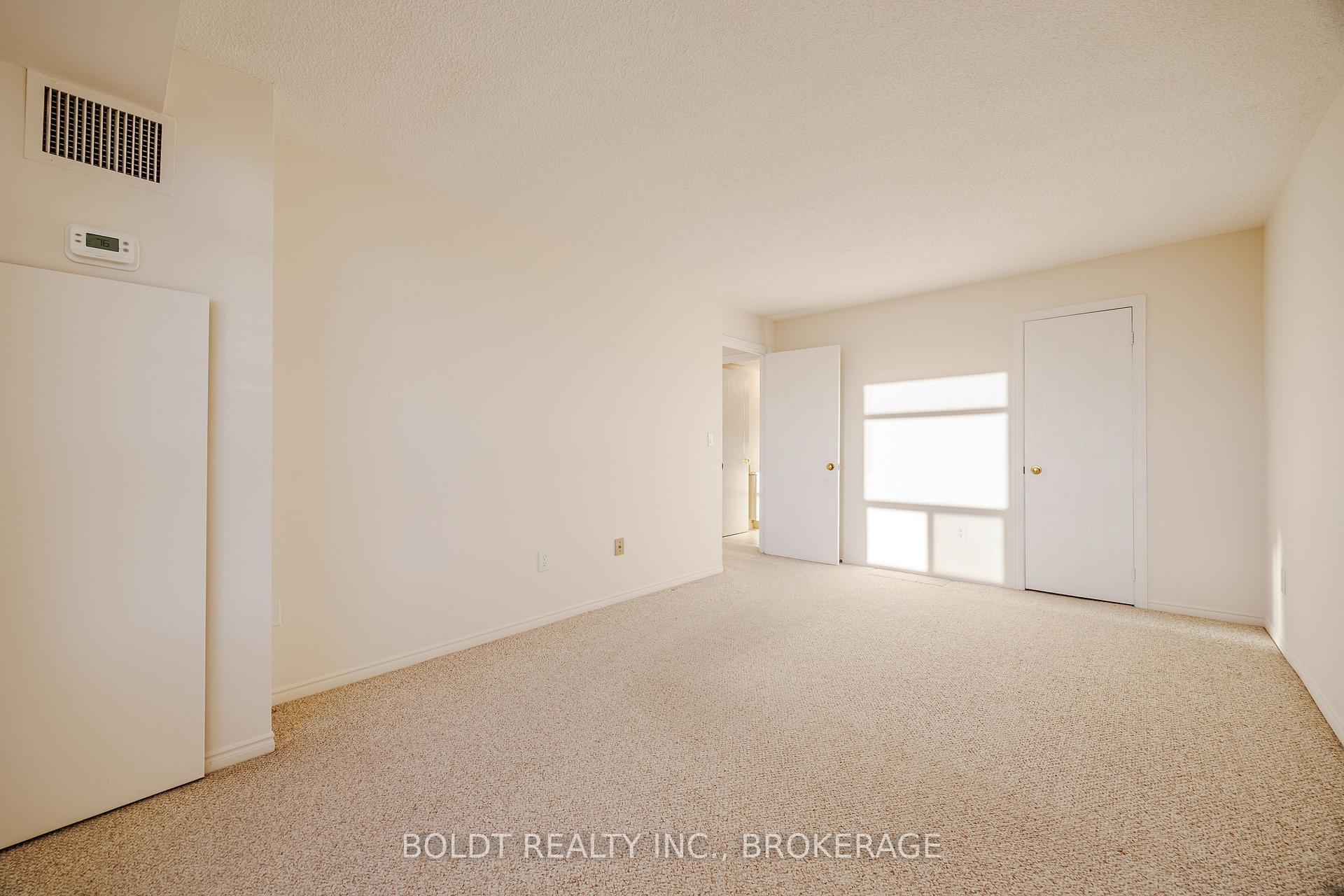 Photo 14 of Unit 809, 81 Scott Street, St. Catharines, Lakeport — HOMEH