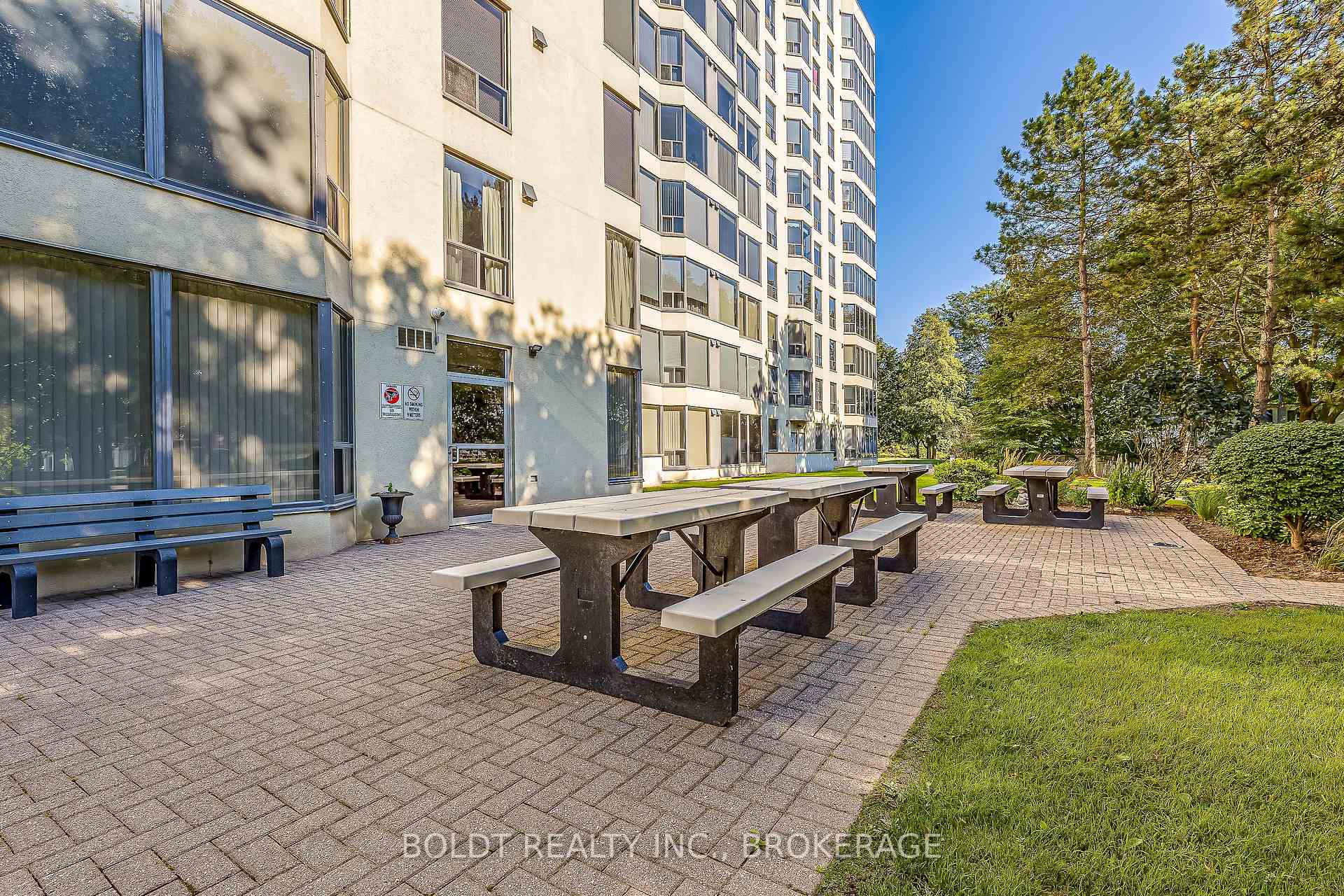 Photo 33 of Unit 809, 81 Scott Street, St. Catharines, Lakeport — HOMEH